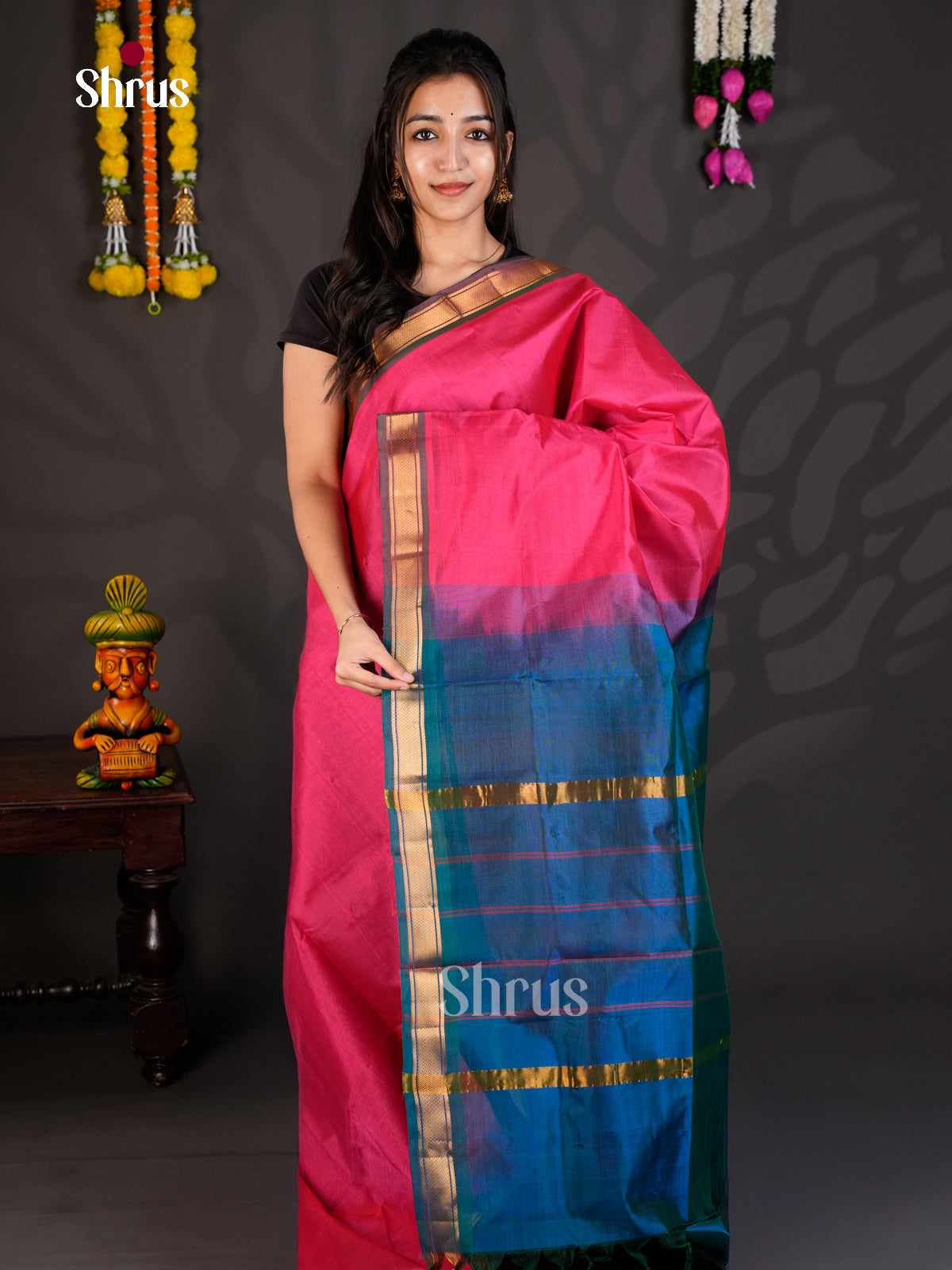 Buy Elegant Pink Silk Cotton Saree with Teal Blue Kaddi Zari Border & Chit Pallu