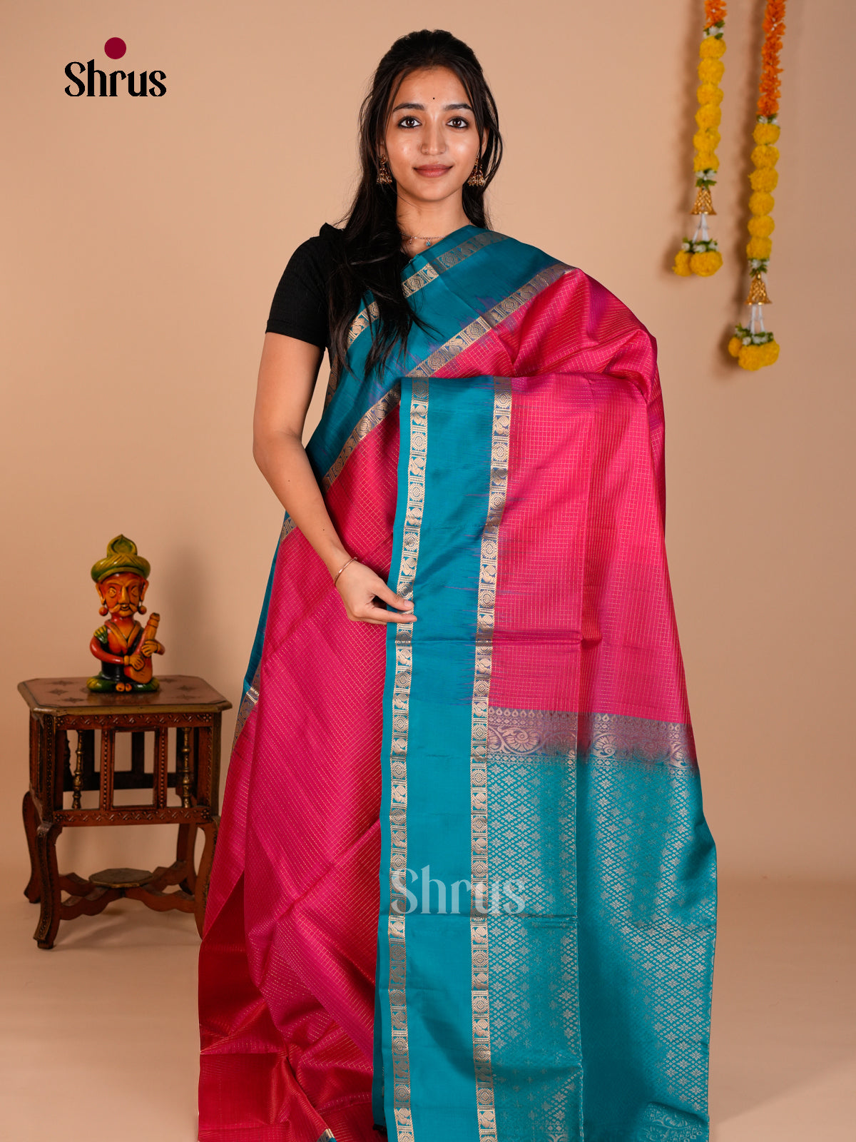 Buy Exquisite Pink Soft Silk Saree with Zari Kattam & Teal Blue Rettaipet Border & Brocade Pallu
