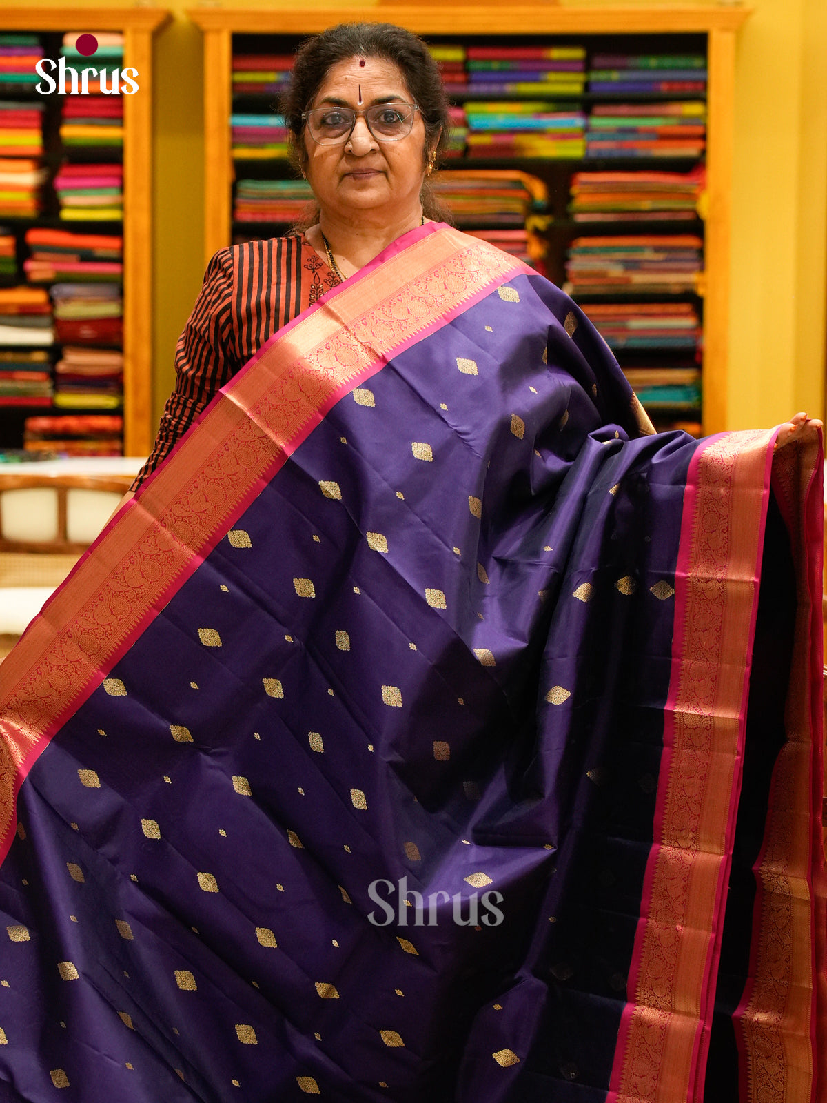 Pretty Indigo Kanchipuram Saree With Zari Buttas | Pink Temple Zari Border & Brocade Pallu