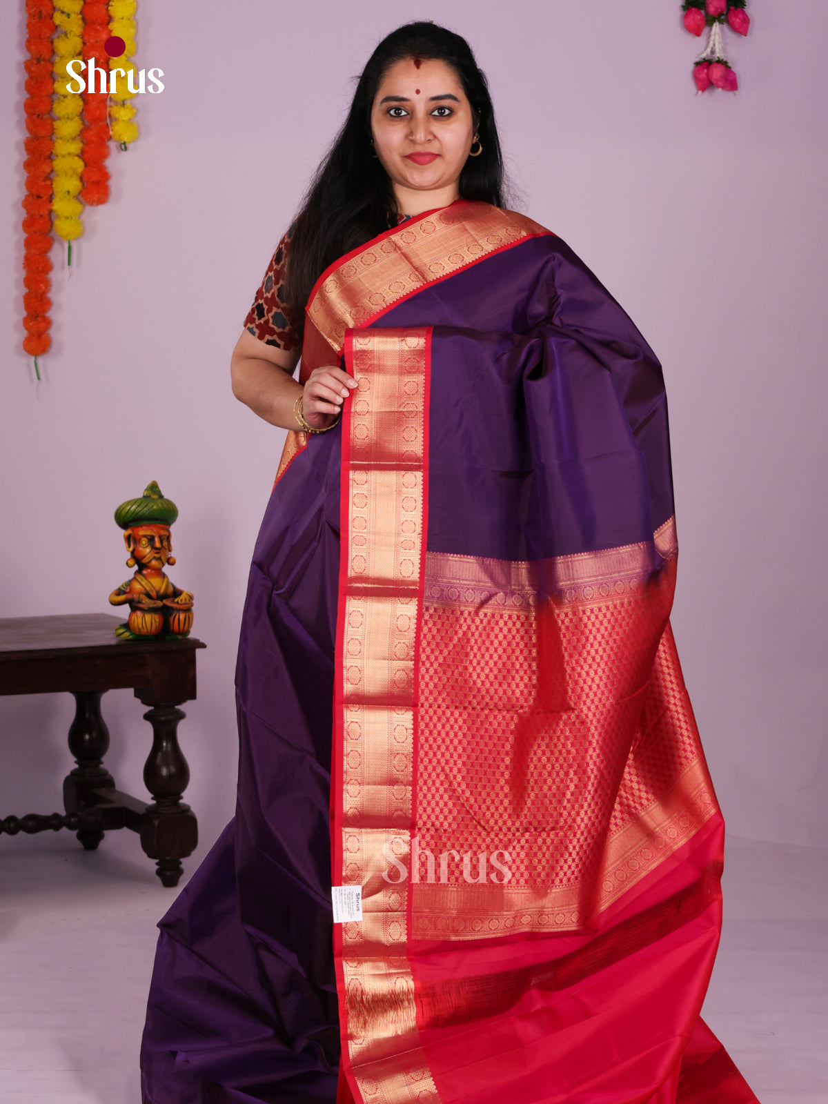 Buy Royal Purple Kanchipuram Silk Saree With Plain Body, Red Zari Border & Brocade Pallu