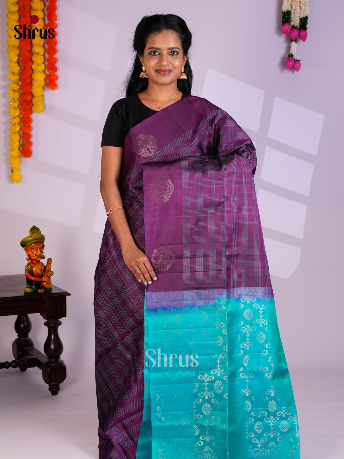 Buy Trendy Purple Soft Silk Saree with Checks, Border With Paisley motifs & Light Blue Brocade Palluv