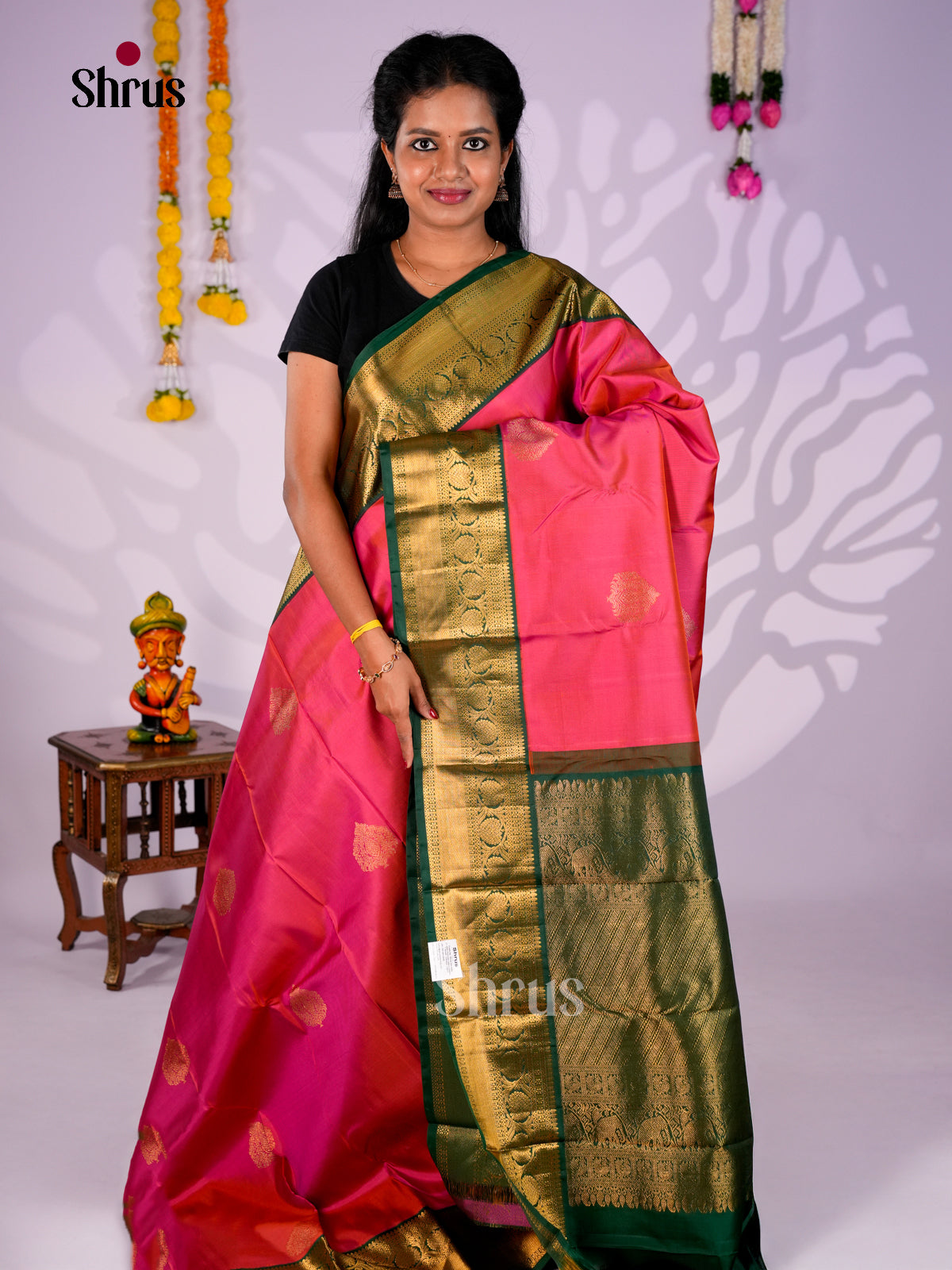 Buy Alluring Rani Pink Kanchipuram Silk Saree with Paisley Buttas, Bottle Green Zari Border & Brocade Pallu