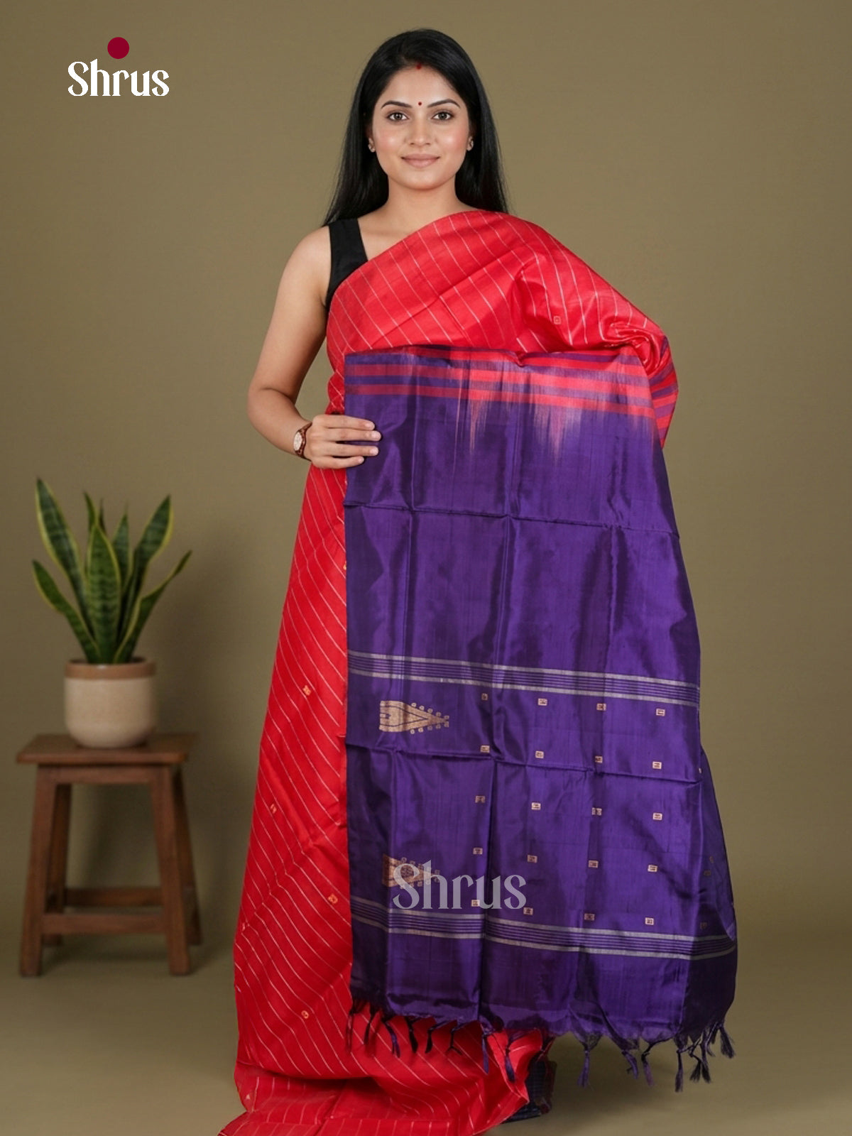 Buy Opulent Red Banana Pith Saree With Diagonal Stripes & Royal Purple Traditional Pallu
