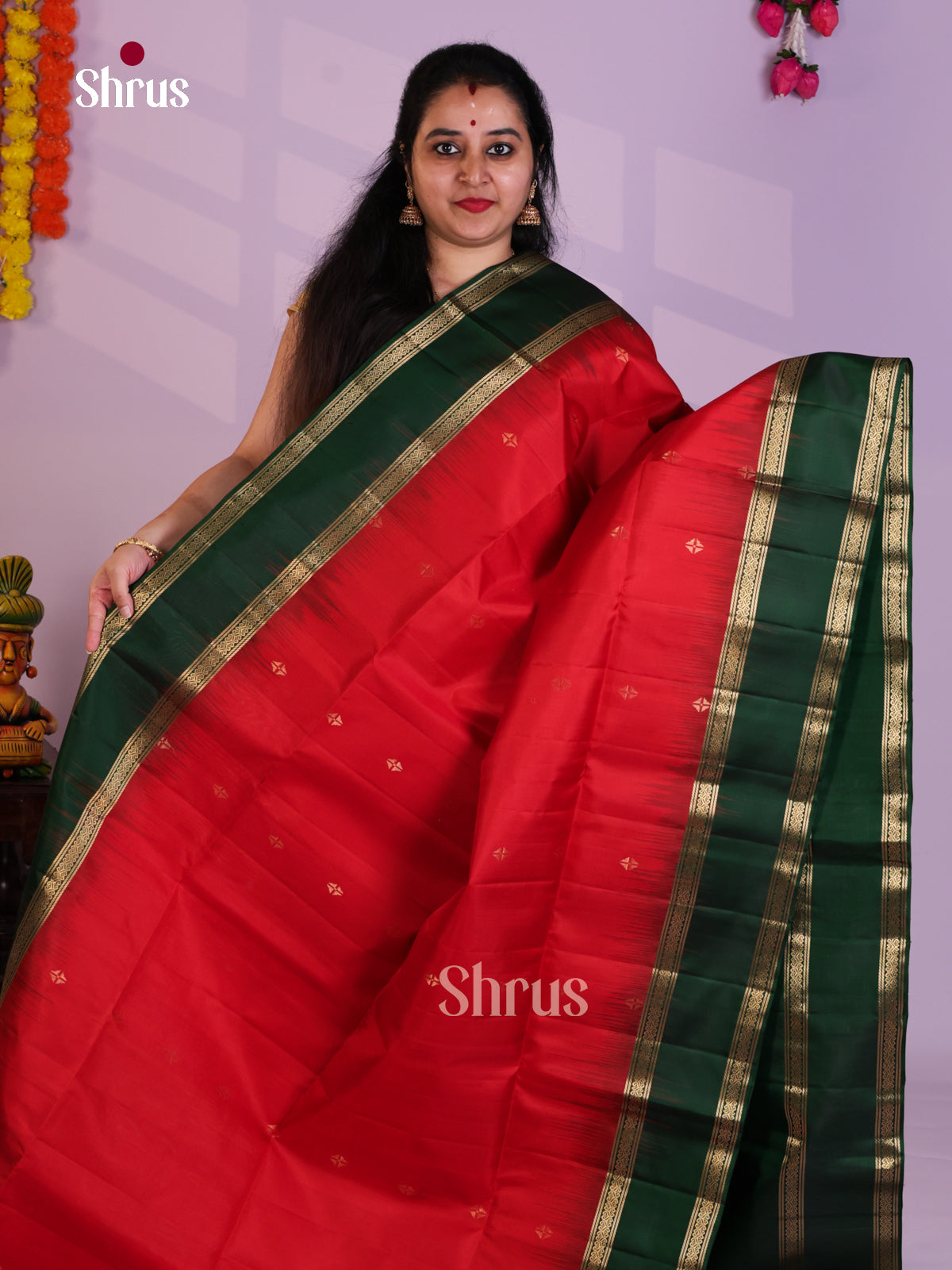 Buy Majestic Red Pure Soft Silk Saree with Zari Buttas, Forrest Green Rettaipet Border & Brocade Pallu