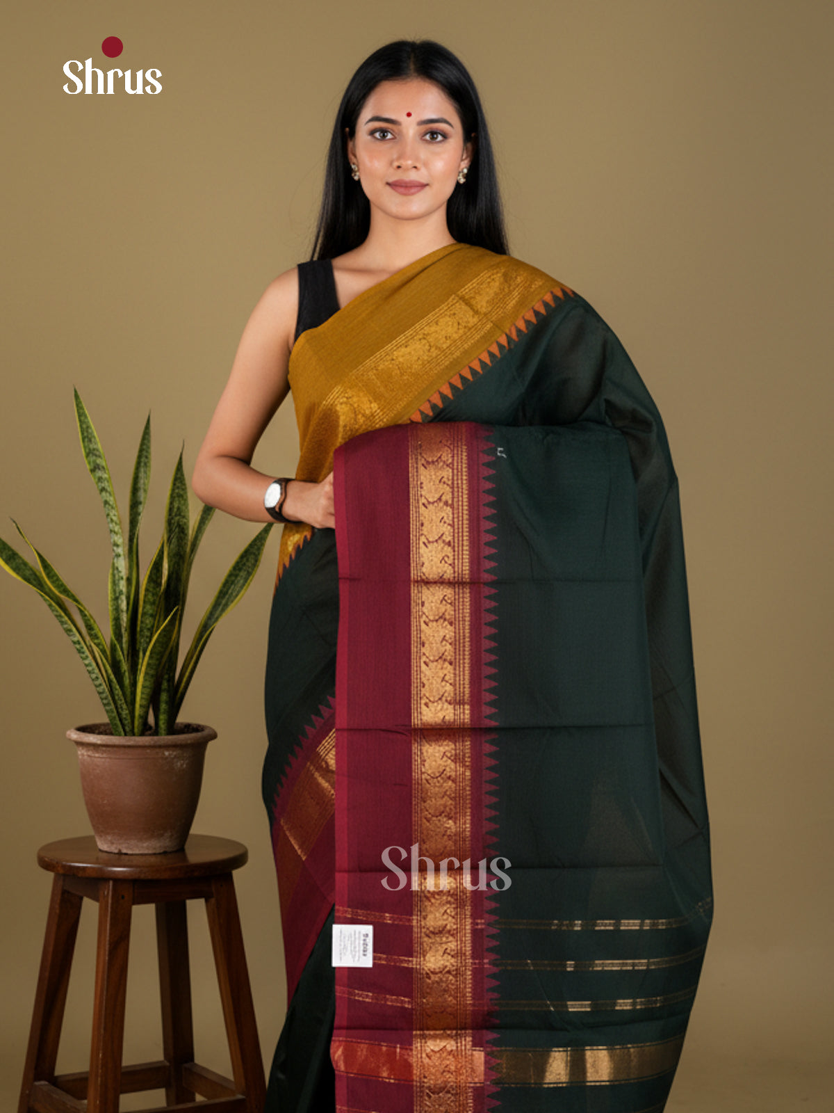 Regal Bottle Green Chettinad Saree With Plain Body & Ganga Jamuna Zari Temple Border 