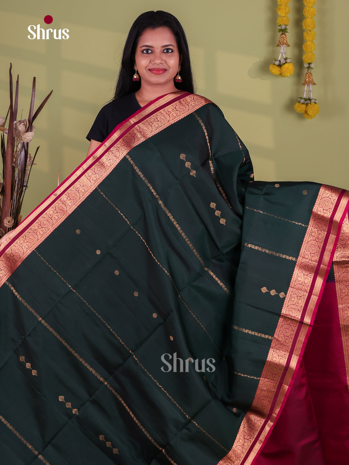 Regal Bottle Green Pure Soft Silk Sarees With Gold Buttas, Woven Stripes, Magenta Zari Border & Brocade Pallu