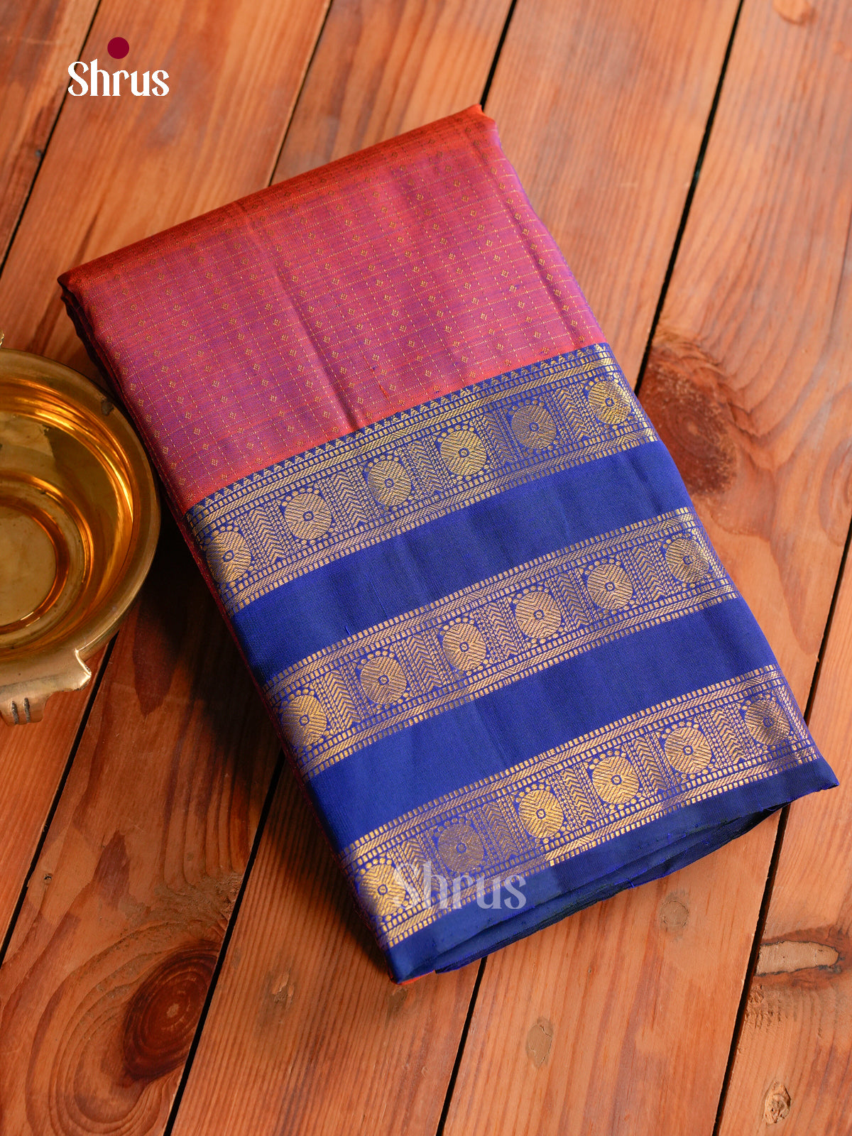 Regal Magenta Kanchipuram Saree With Intricate Checks & Buttas | Dark Blue Zari Border & Brocade Pallu