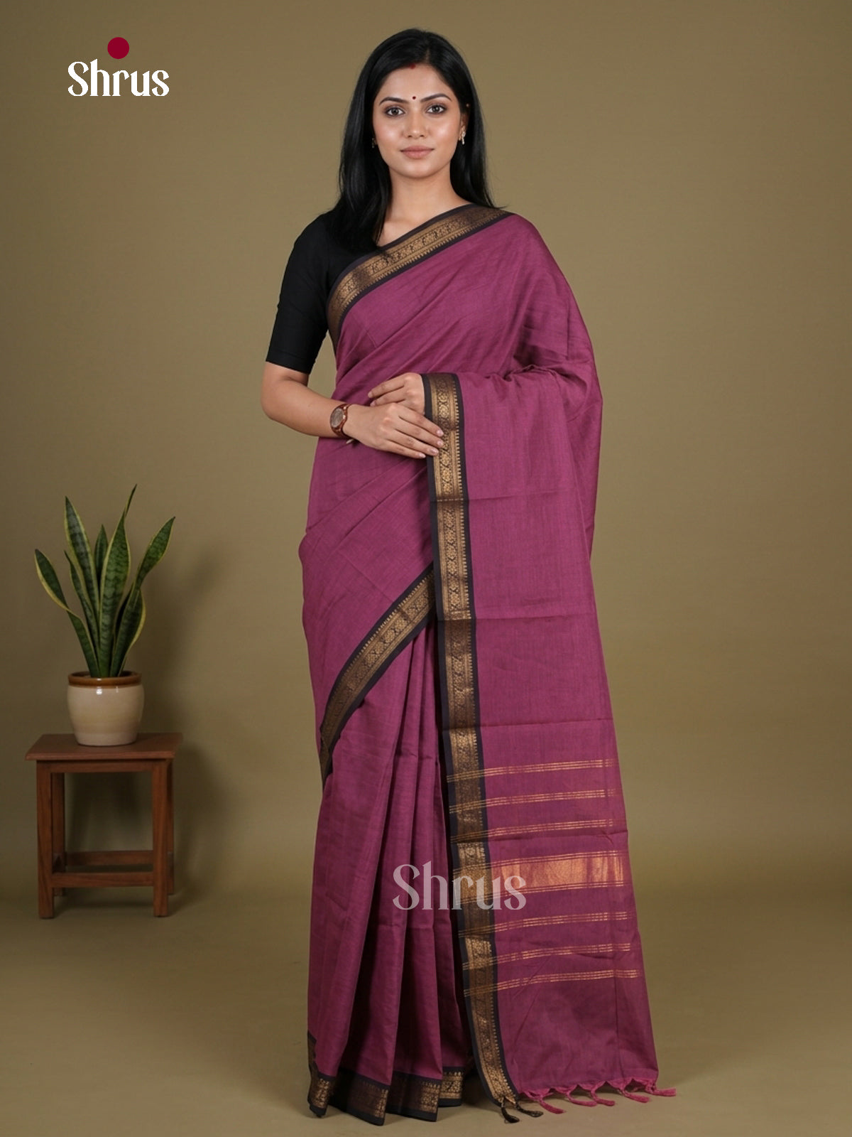 Regal Magenta Mauve Chettinad Cotton Saree With Plain Body, Small Black Zari Border & Traditional Pallu