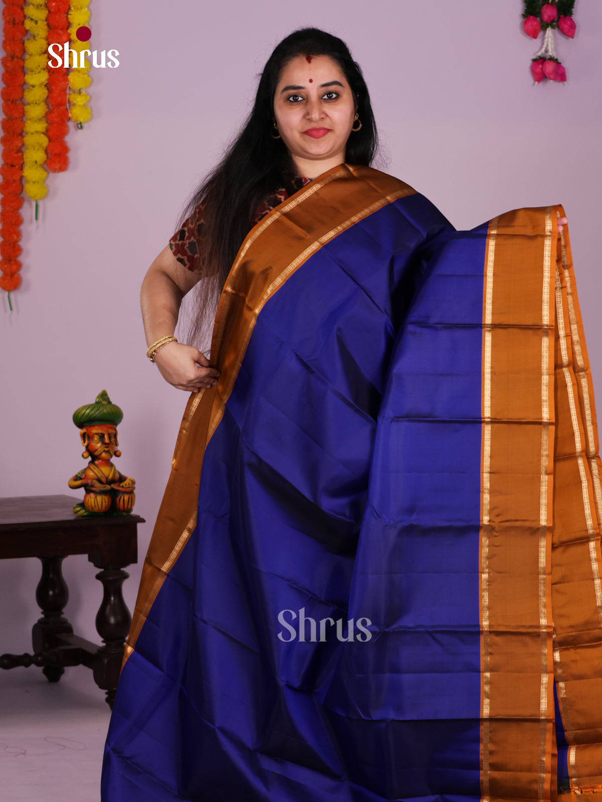 Buy Imperial Royal Blue Kanchipuram Saree with Mustard Rettaipet Zari Border & Brocade Pallu