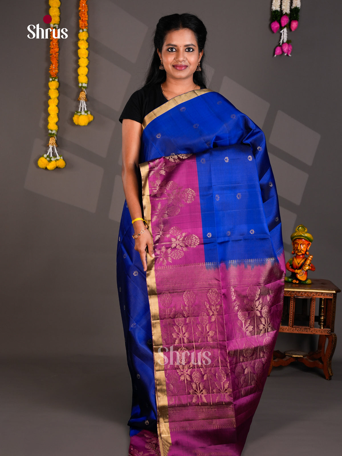 Buy Majestic Royal Blue Soft Silk Saree With Floral Buttas, Pink Border & Floral Zari Woven Pallu