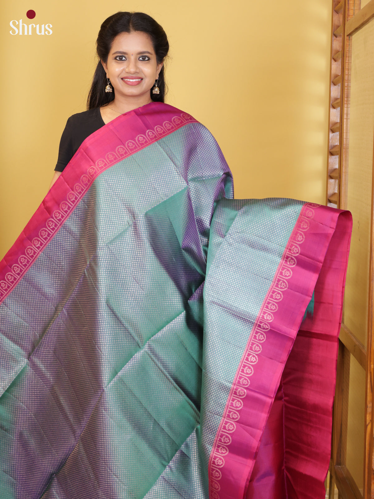 Buy Striking Sea Green Pure Soft Silk Saree With Micro Checks, Magenta Border & Brocade Pallu