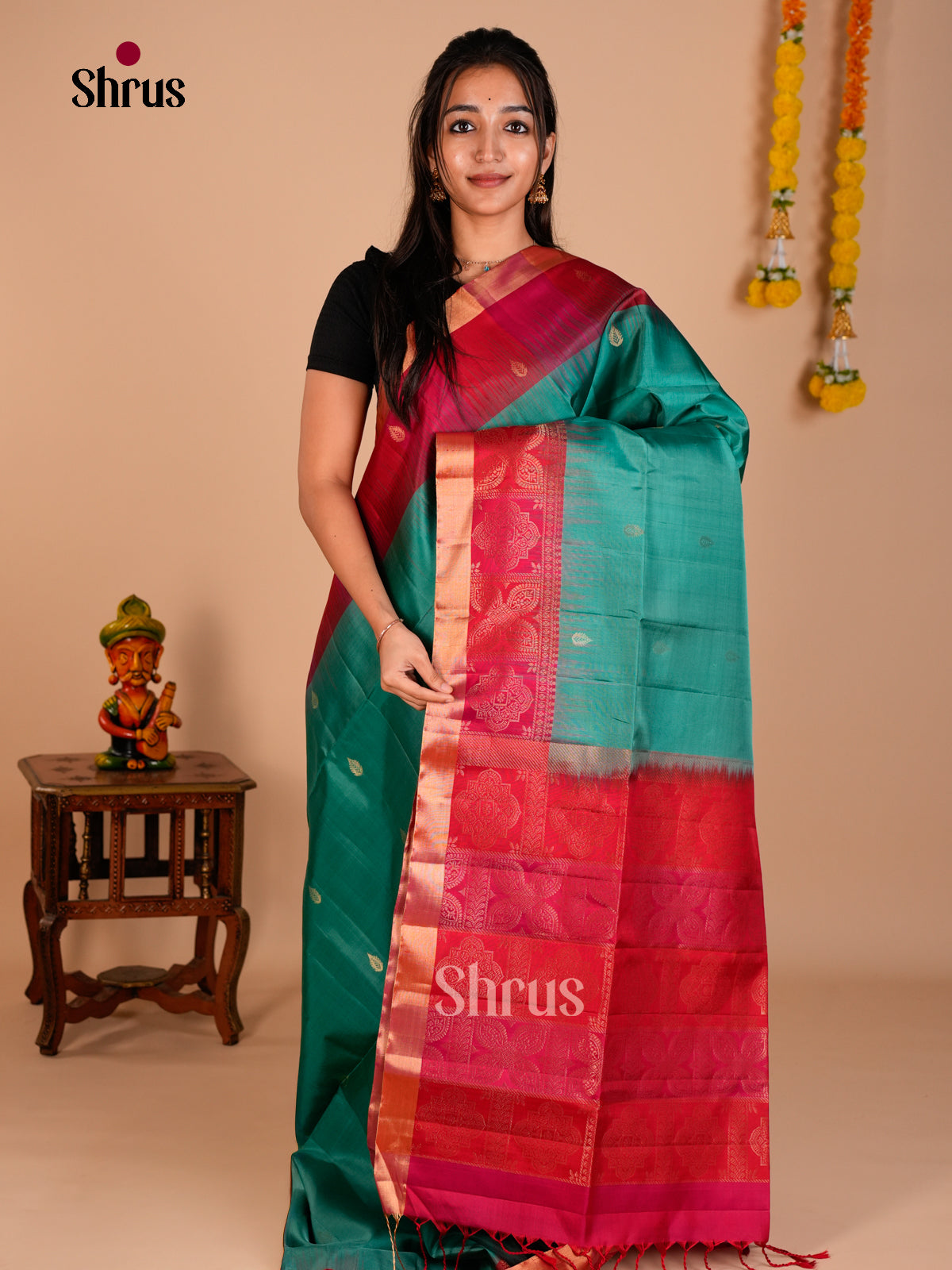 Buy Regal Sea Green Soft Silk Saree with Thilagam Buttas & Red Zari Woven Border & Pallu