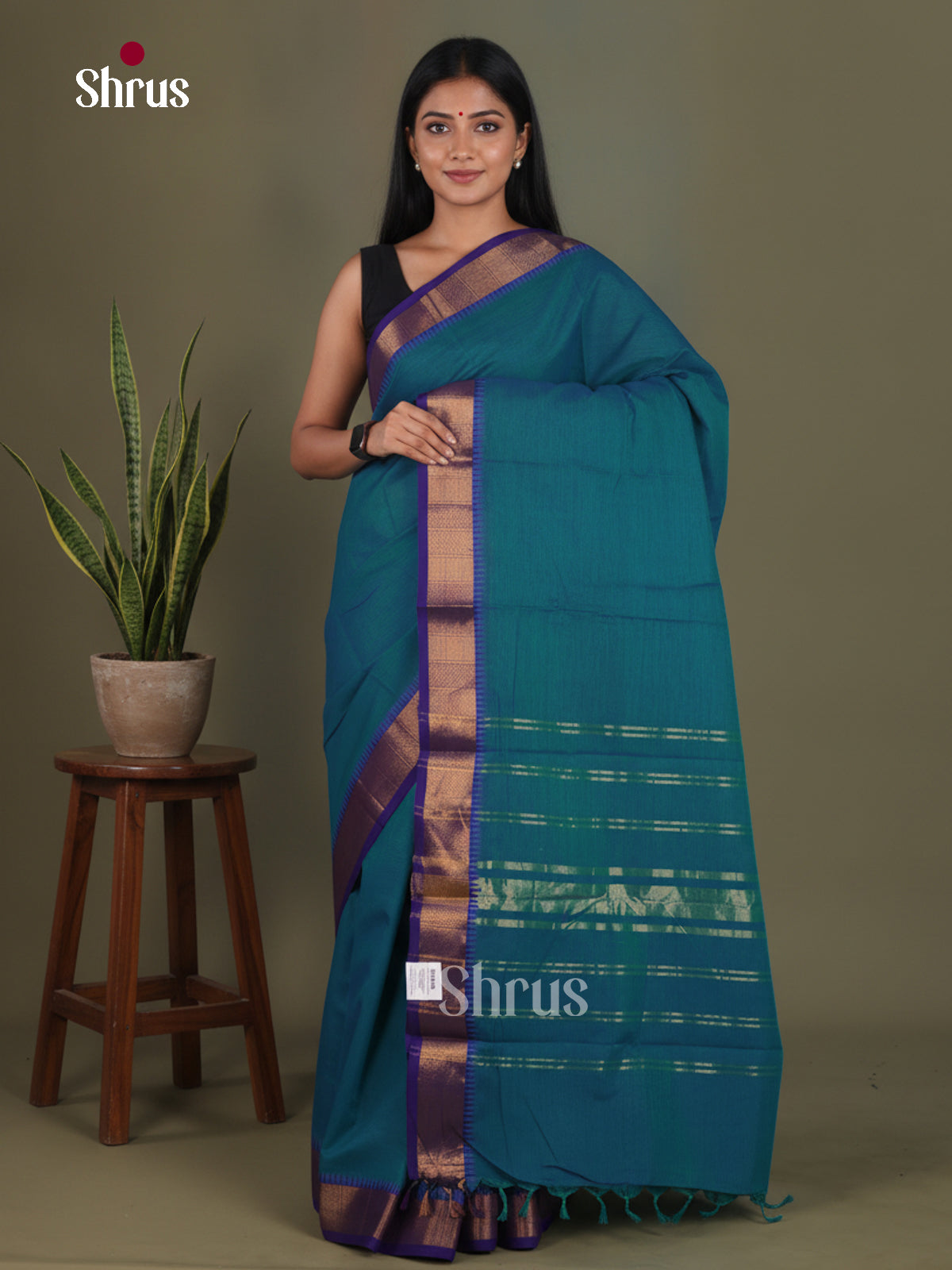 Chettinad Cotton Saree With Indigo Kaddi Temple Zari Border & Chit pallu - Shop on Shrus.com
