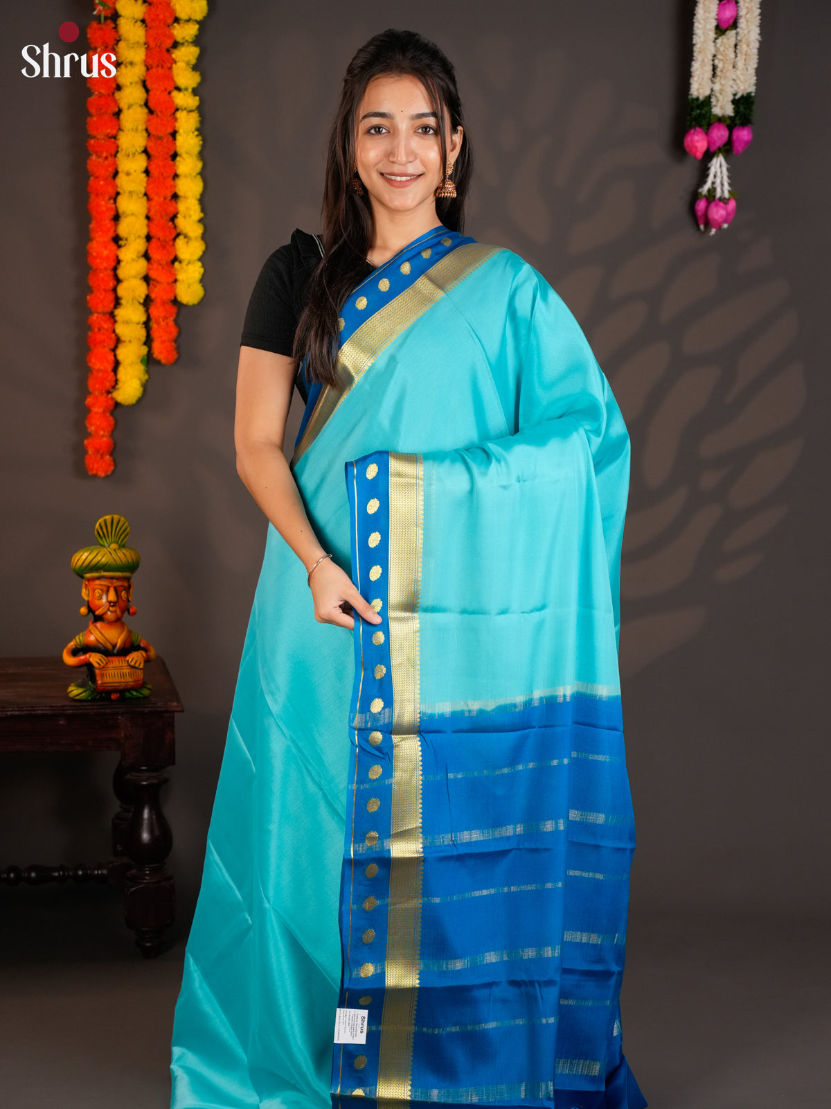 Buy Chic Sky Blue Mysore Crepe Silk Saree with Plain Body, Blue Border With Zari Buttas & Chit Pallu