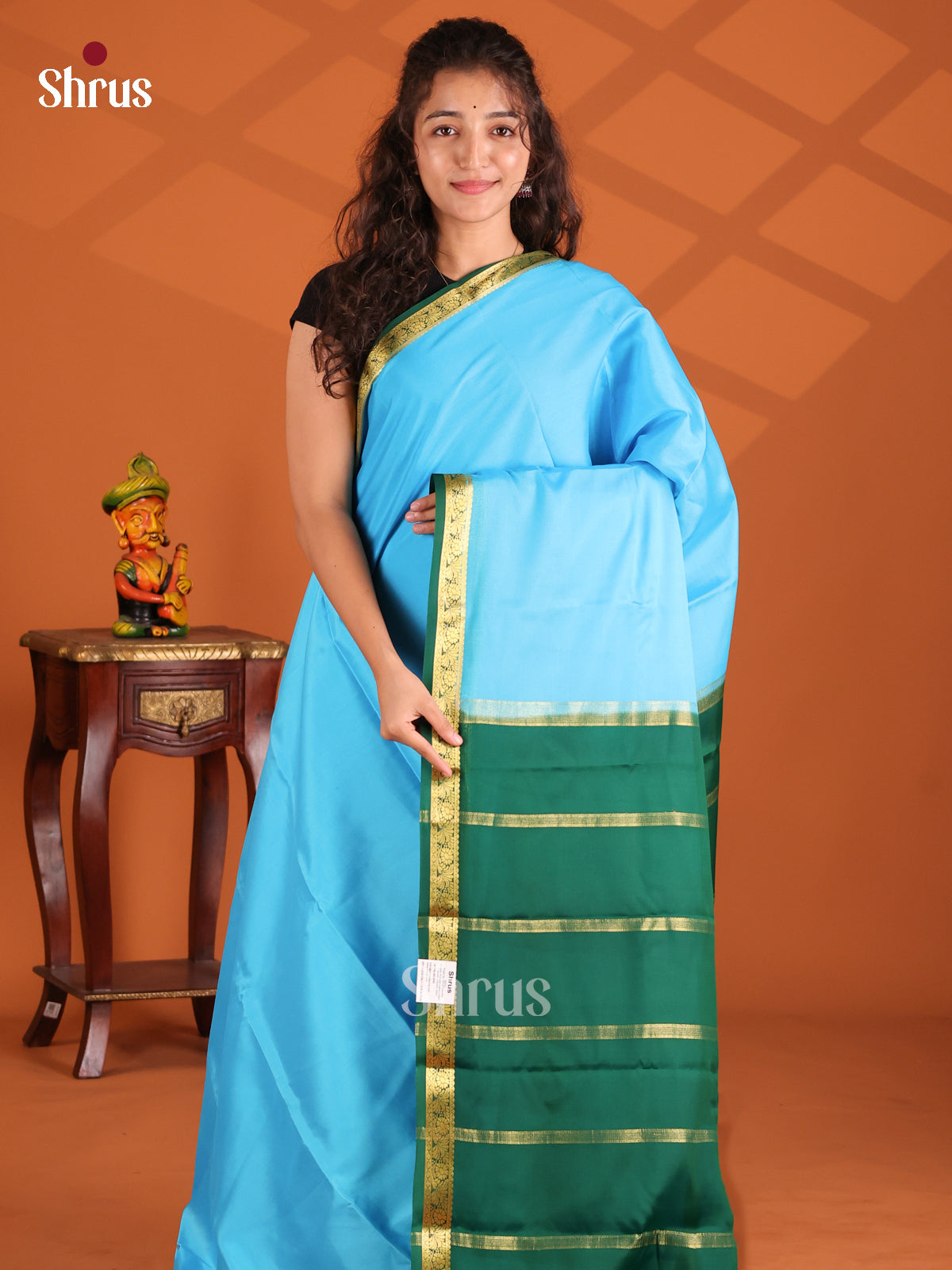 Buy Timeless Sky Blue Mysore Silk Saree with Plain Body, Green Zari Border & Traditional Chit Pallu