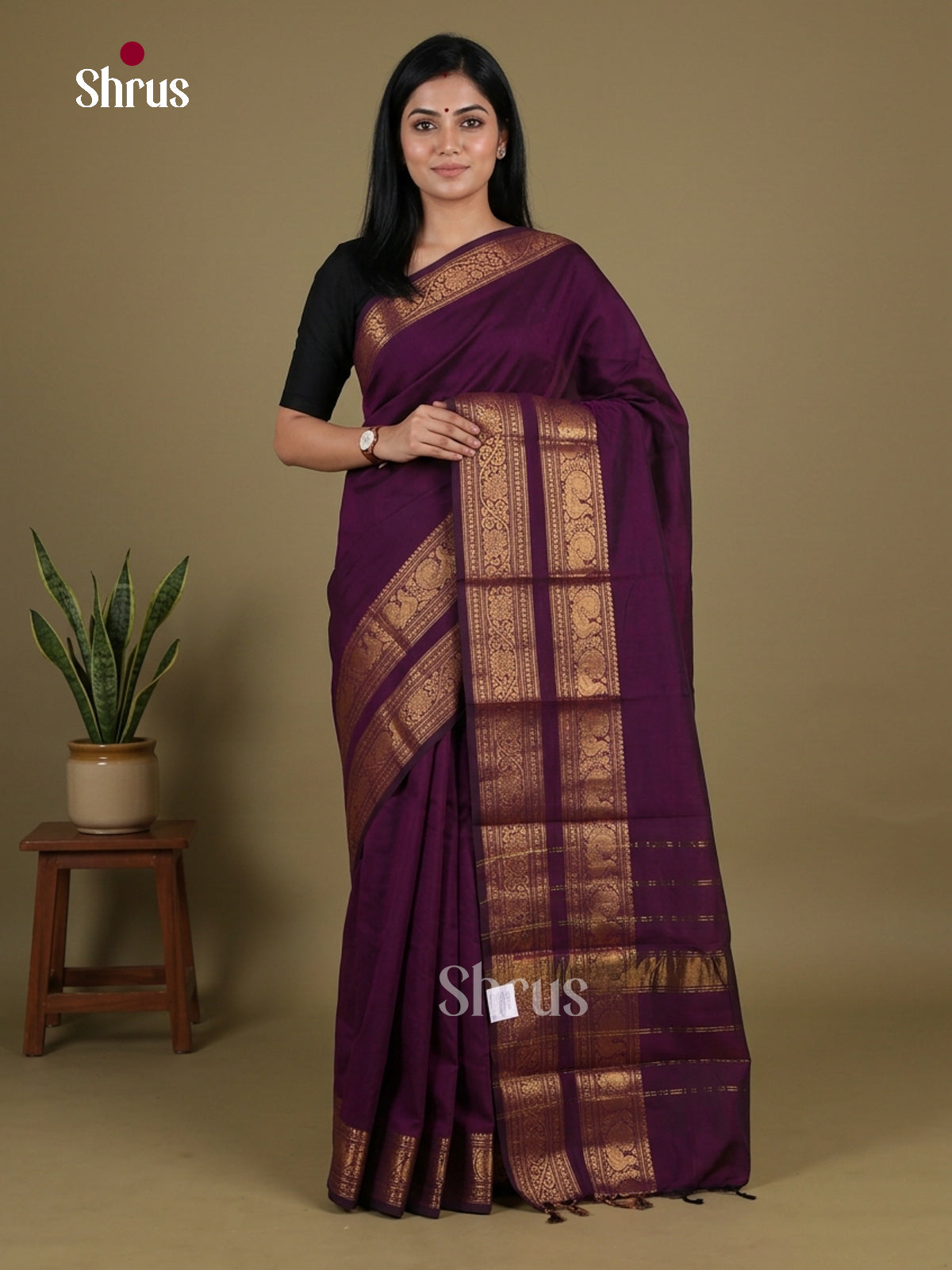 Striking Deep Purple Chettinad Saree With Plain Body, Rettapet Zari Border & Chit pallu