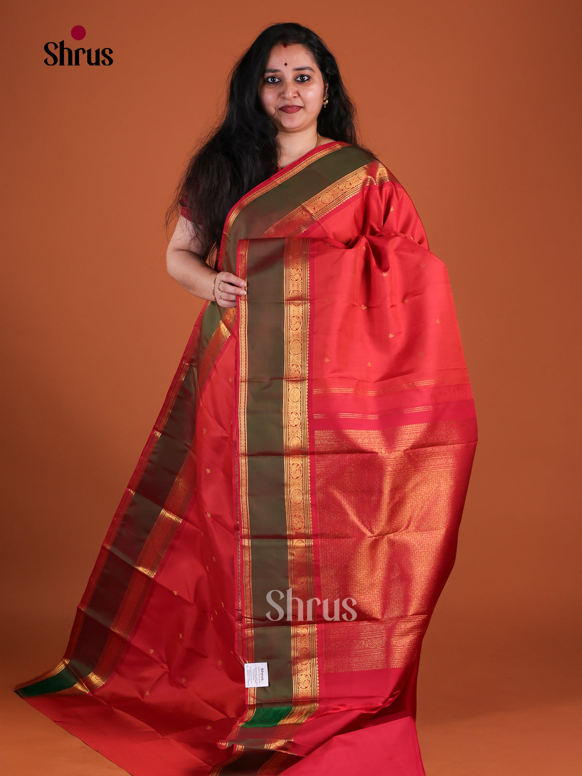 Striking Red Kanchipuram Silk Saree With Scattered Gold Buttas | Dark Olive Rettapet Zari Border