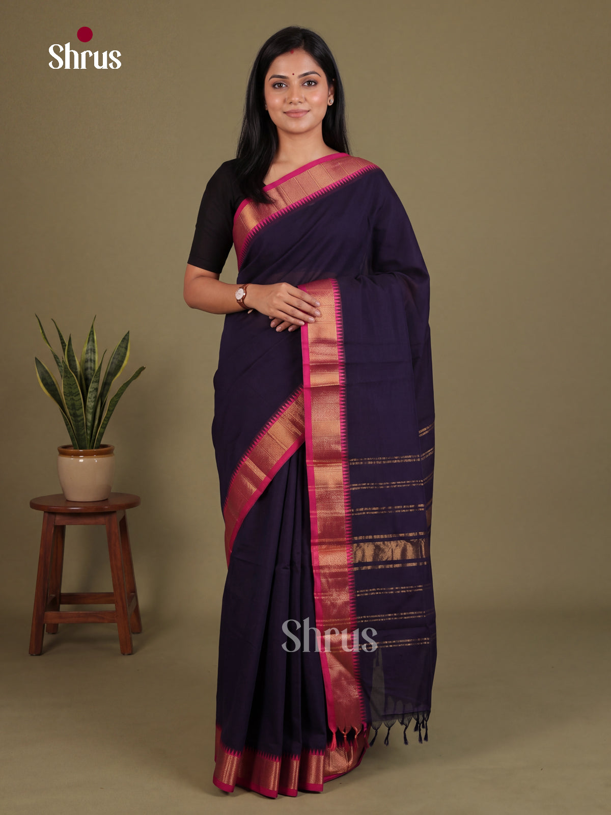 Stunning Navy Blue Chettinad Cotton Saree With Small Pink Border & Zari Striped pallu