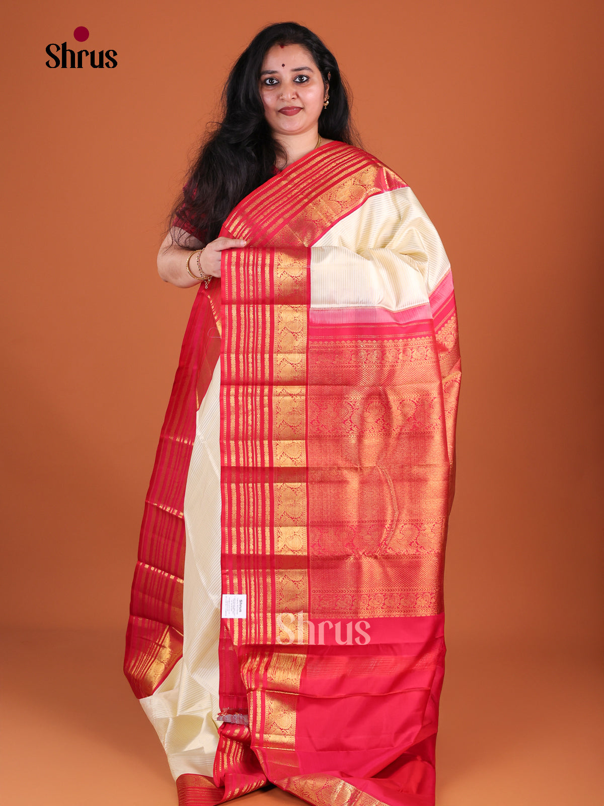 Stunning Off White Kanchipuram Silk Saree With Self Stripes | Red Border With Gold Zari Bands & Lines