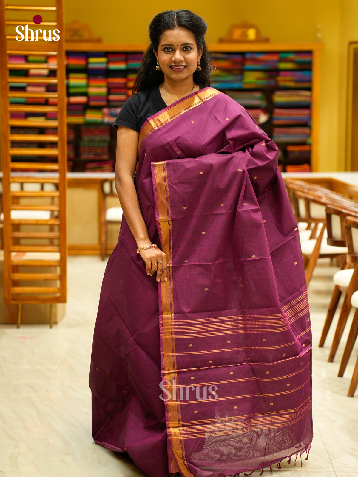 Stunning Vadamalli Chettinad Cotton Saree With Small Buttas & Thin Zari Border & Pallu