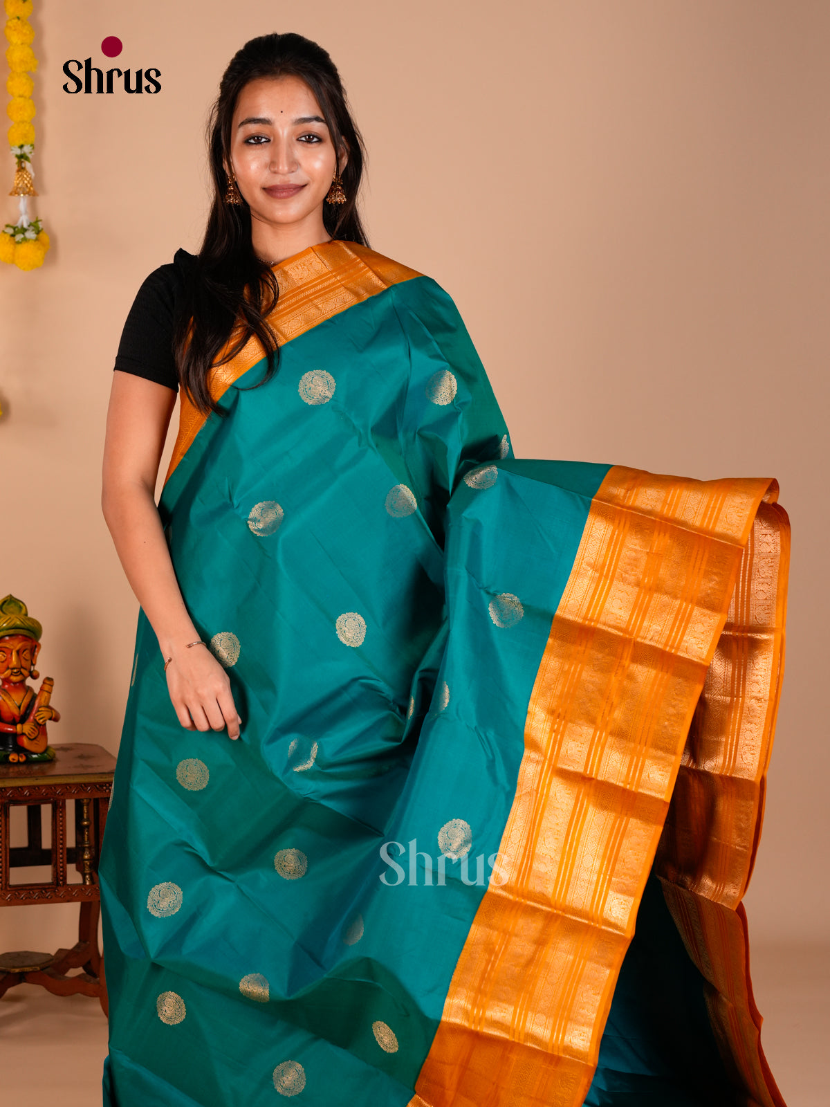 Buy Sheeny Teal Green Kanjivaram Saree With Circular Motifs, Broad Mustard Border & Brocade Pallu