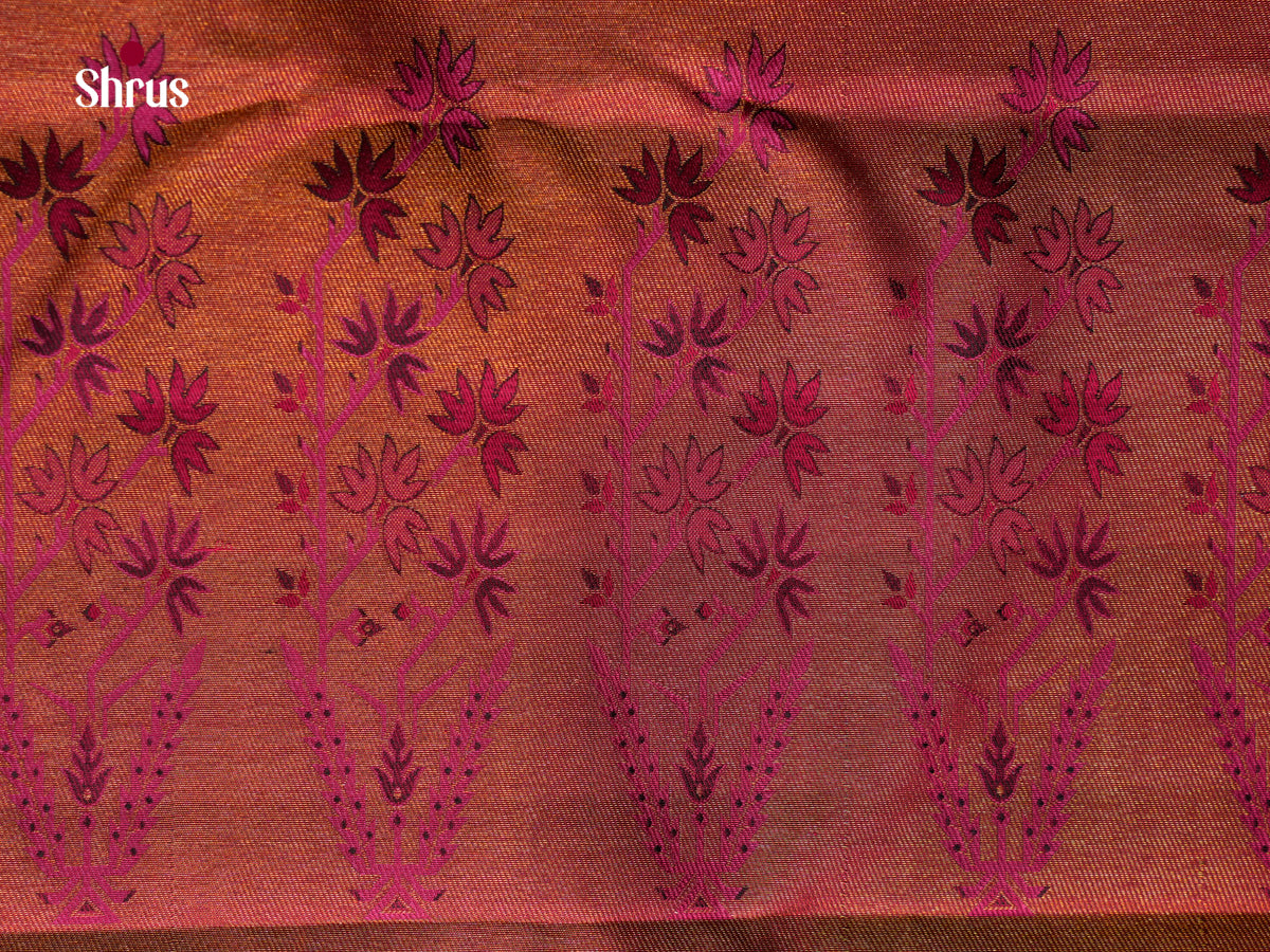 Timeless Green Kanchipuram Pattu Saree With Jaal Patterns | Magenta Floral Vines Border & Pallu