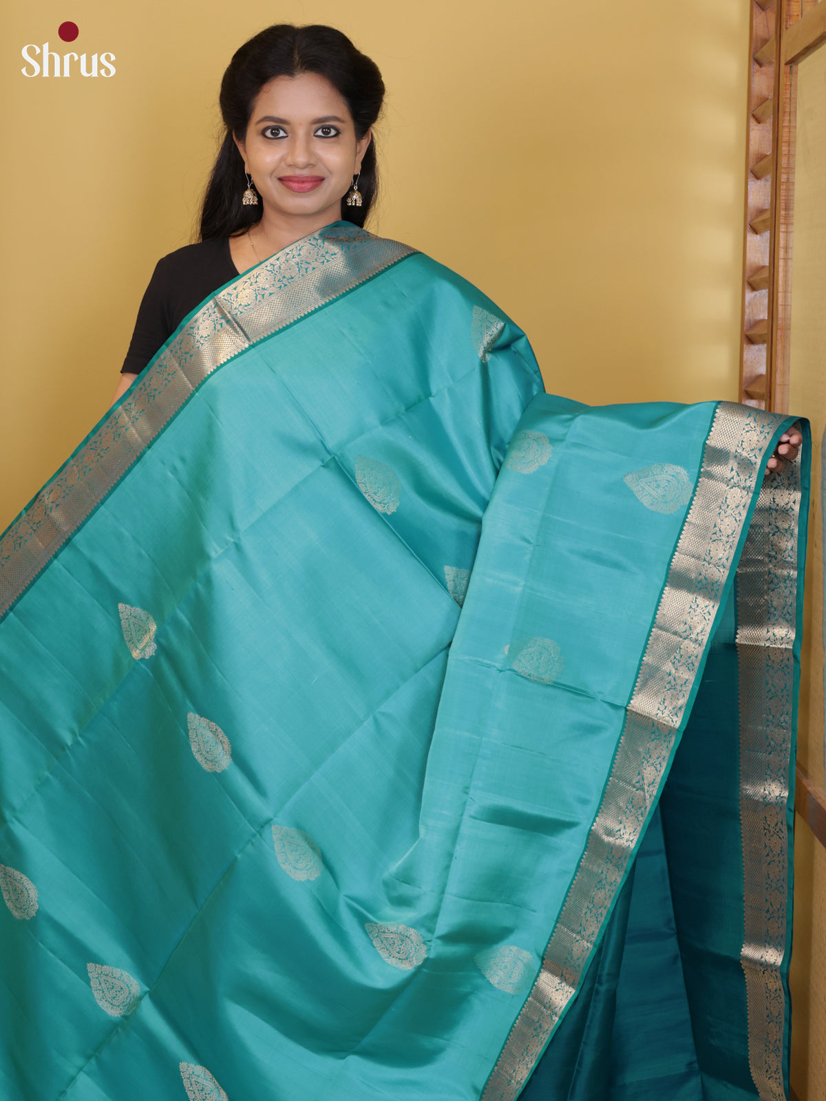 Buy Vivid Turquoise Pure Soft Silk Saree With Silver Leaf Motifs & Zari Woven Border And Brocade Pallu