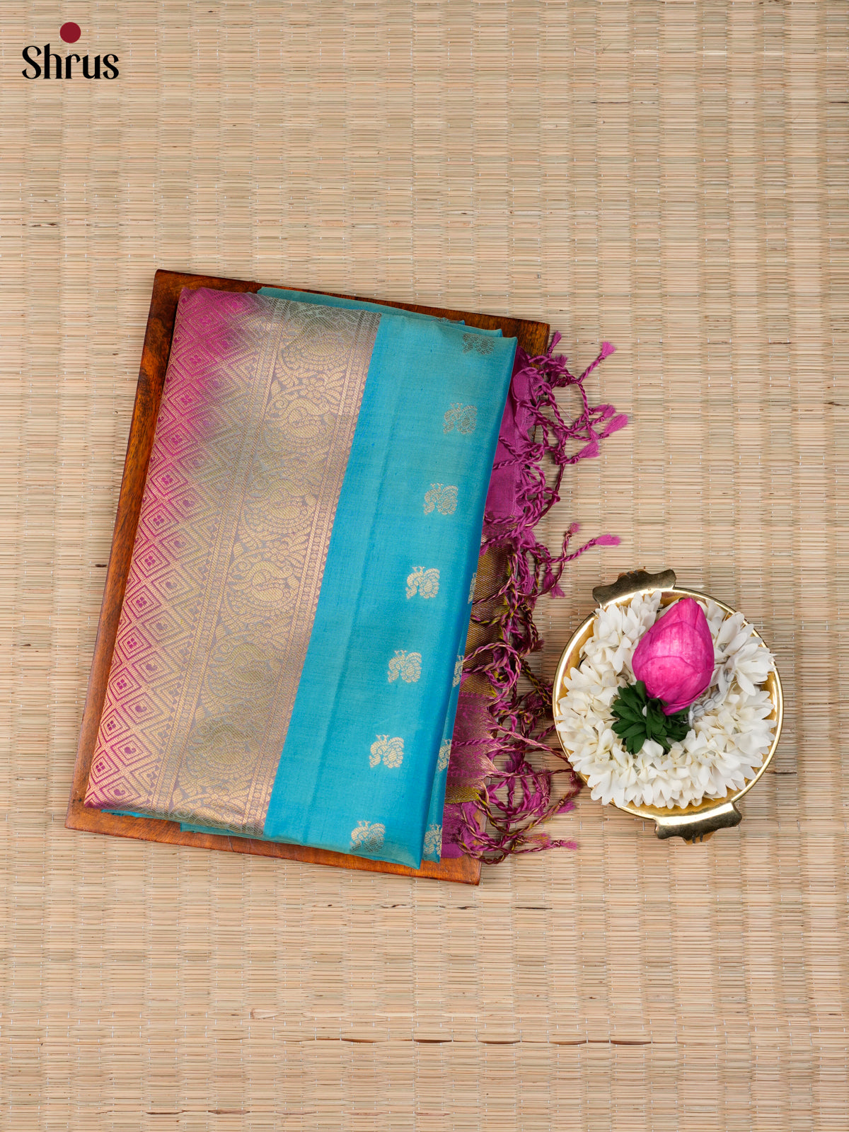 Buy Glowing Turquoise Soft Silk Saree With Zari Buttas, Lime Green Rettaipet Border & Pink Pallu