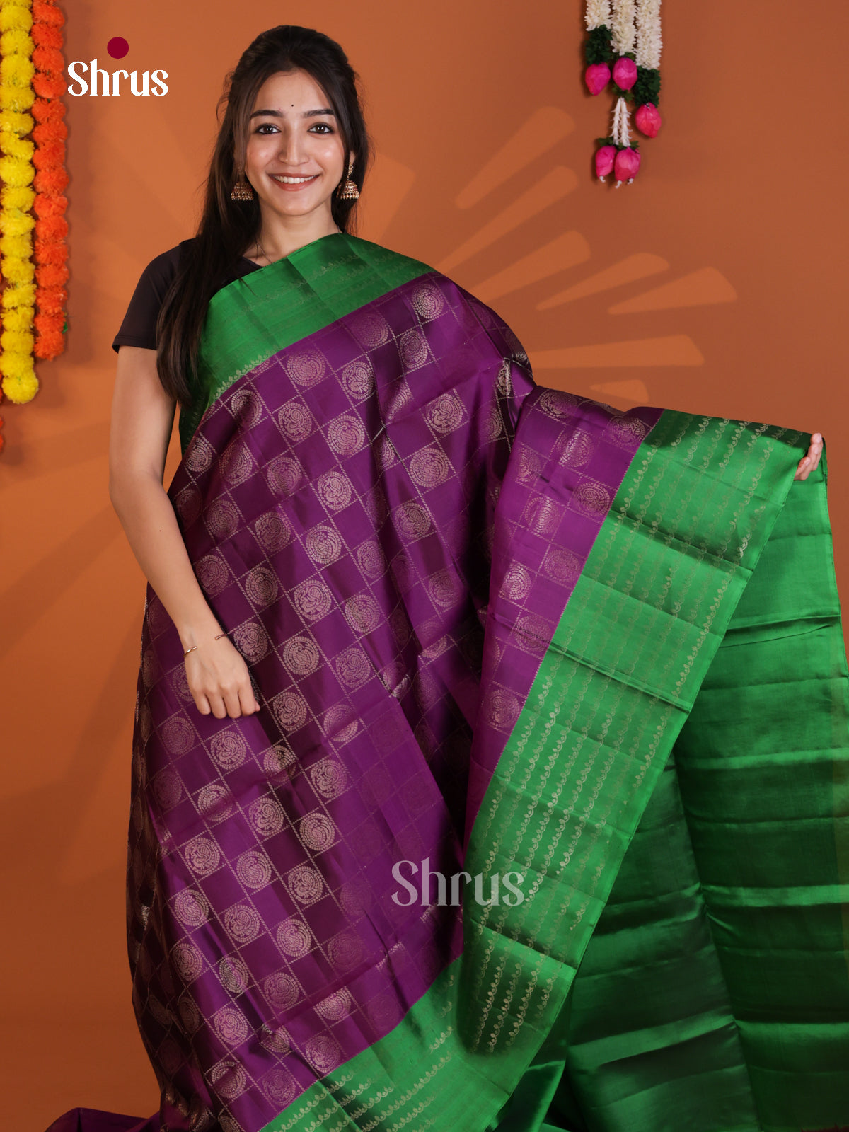 Buy Stunning Vadamalli Soft Silk Sarees with Zari Checks, Round Peacock motifs & Green Border