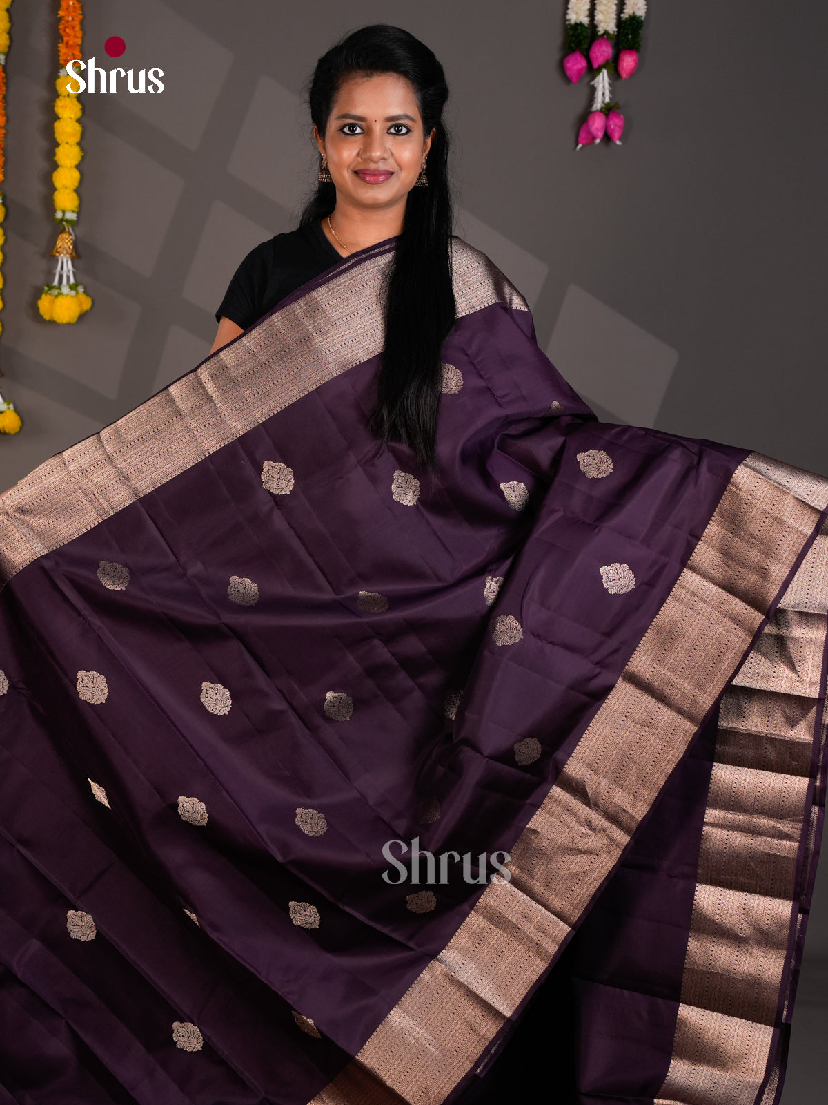 Buy Regal Violet Kanchipuram Saree With Floral Motifs, Zari Border & Brocade Pallu