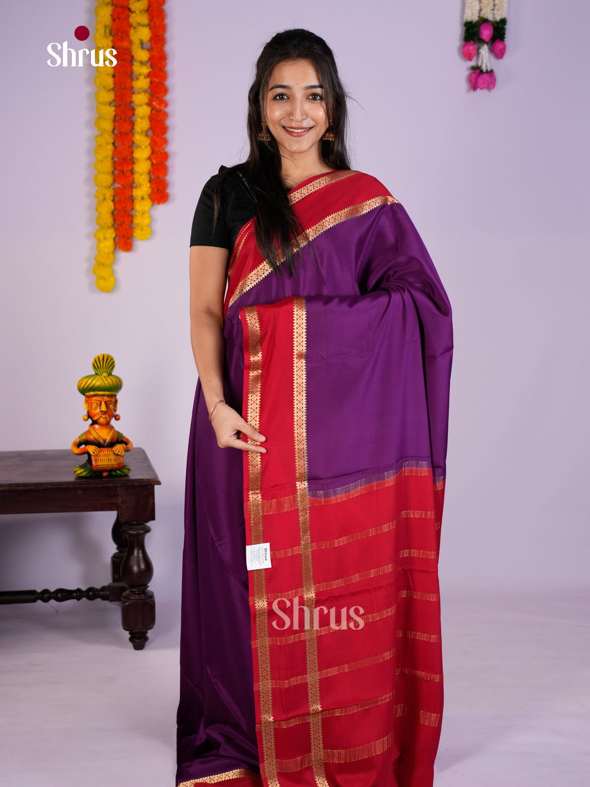 Buy Chic Violet Mysore Silk Saree with Red Rettaipet Border & Zari Woven Chit Pallu
