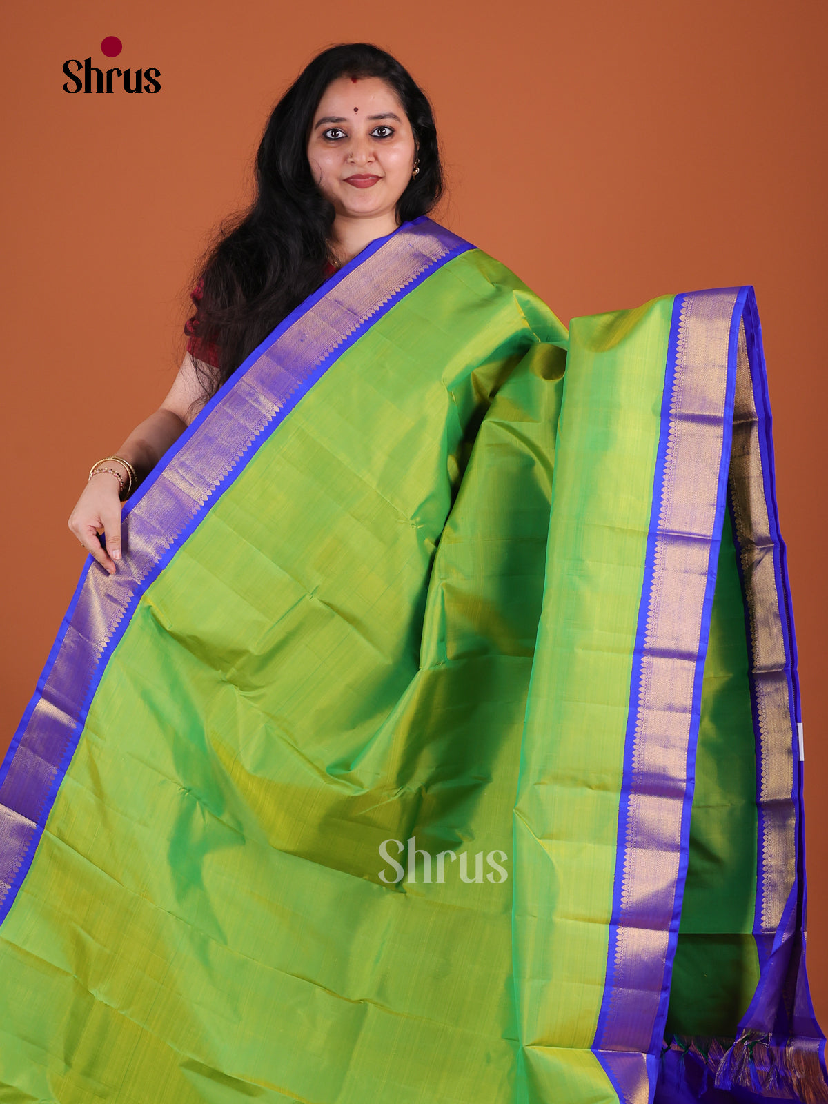Vivid Parrot Green Kanchipuram Pattu Saree With Plain Body | Royal Blue Temple Zari Border & Brocade Pallu