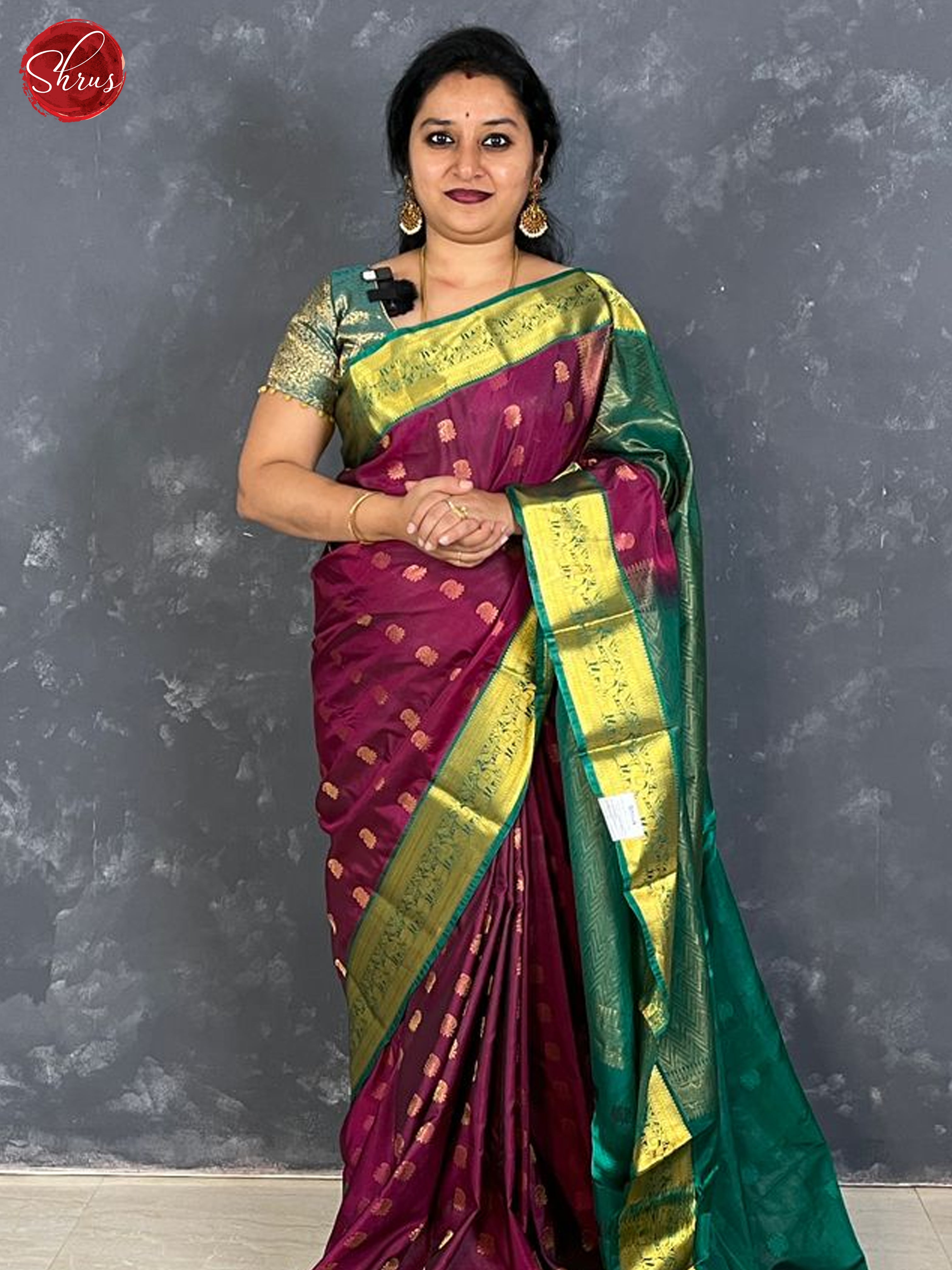 Red & Green - Kanchipuram half Pure Silk Saree - Shop on ShrusEternity.com