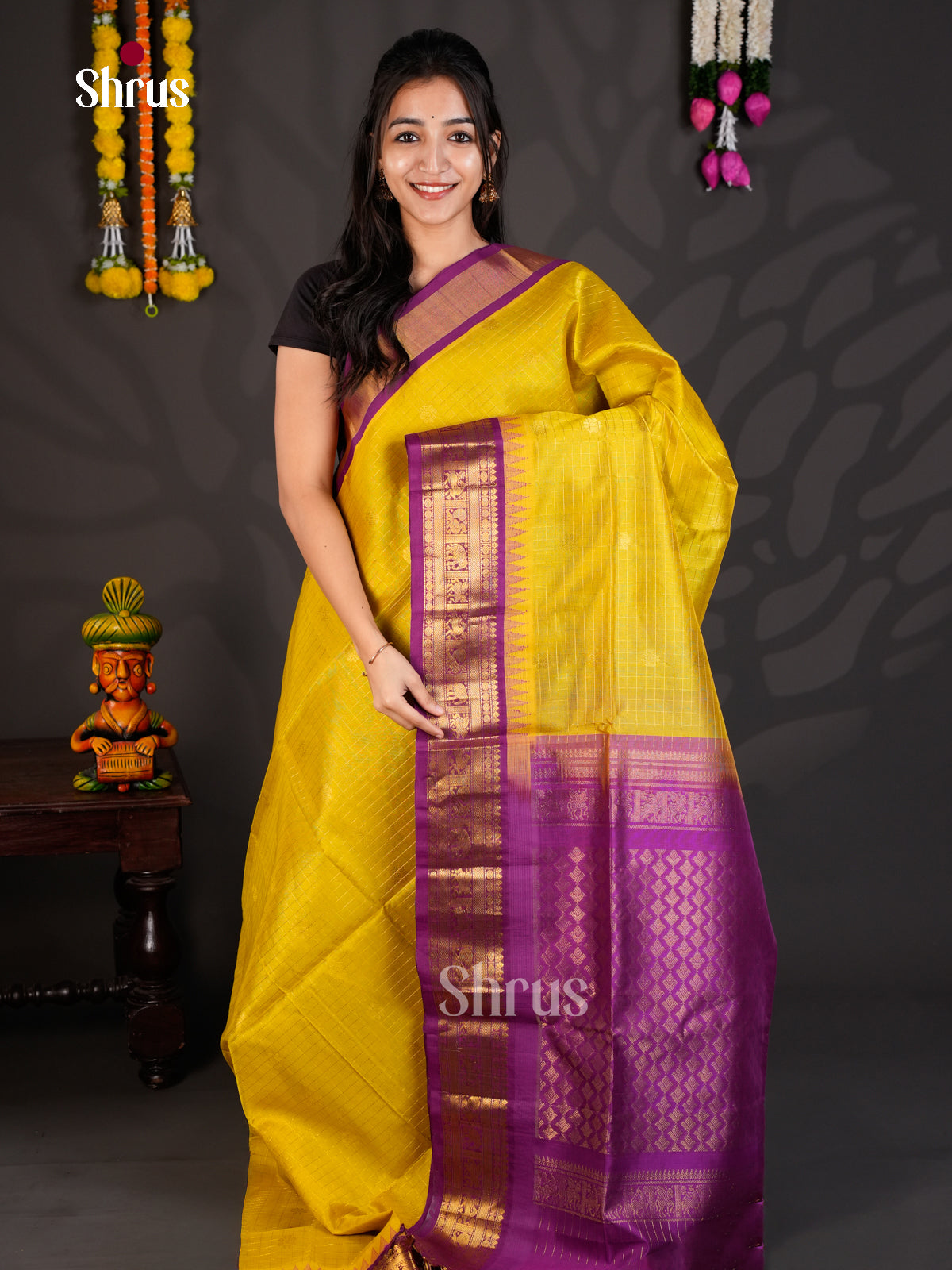 Buy Vivid Yellow Checkered Silk Cotton Saree With Golden Buttas, Purple Zari Border & Pallu