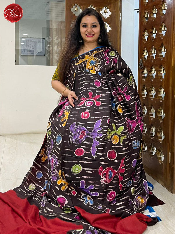 Printed Murshidabad Pure Silk Saree in Gray and Red | Bengal Looms