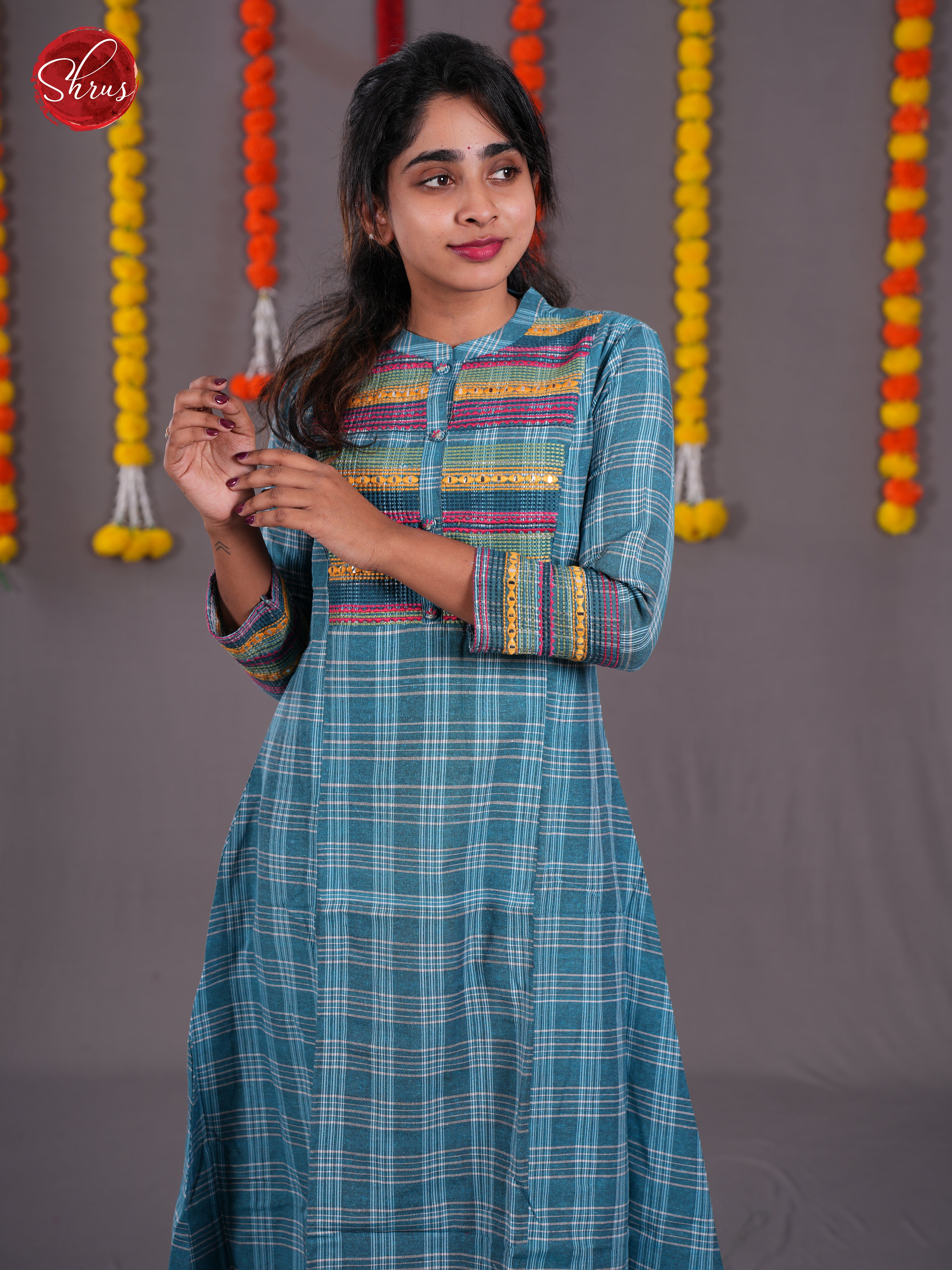 BIS16026 - Readymade Kurti - Shop on ShrusEternity.com