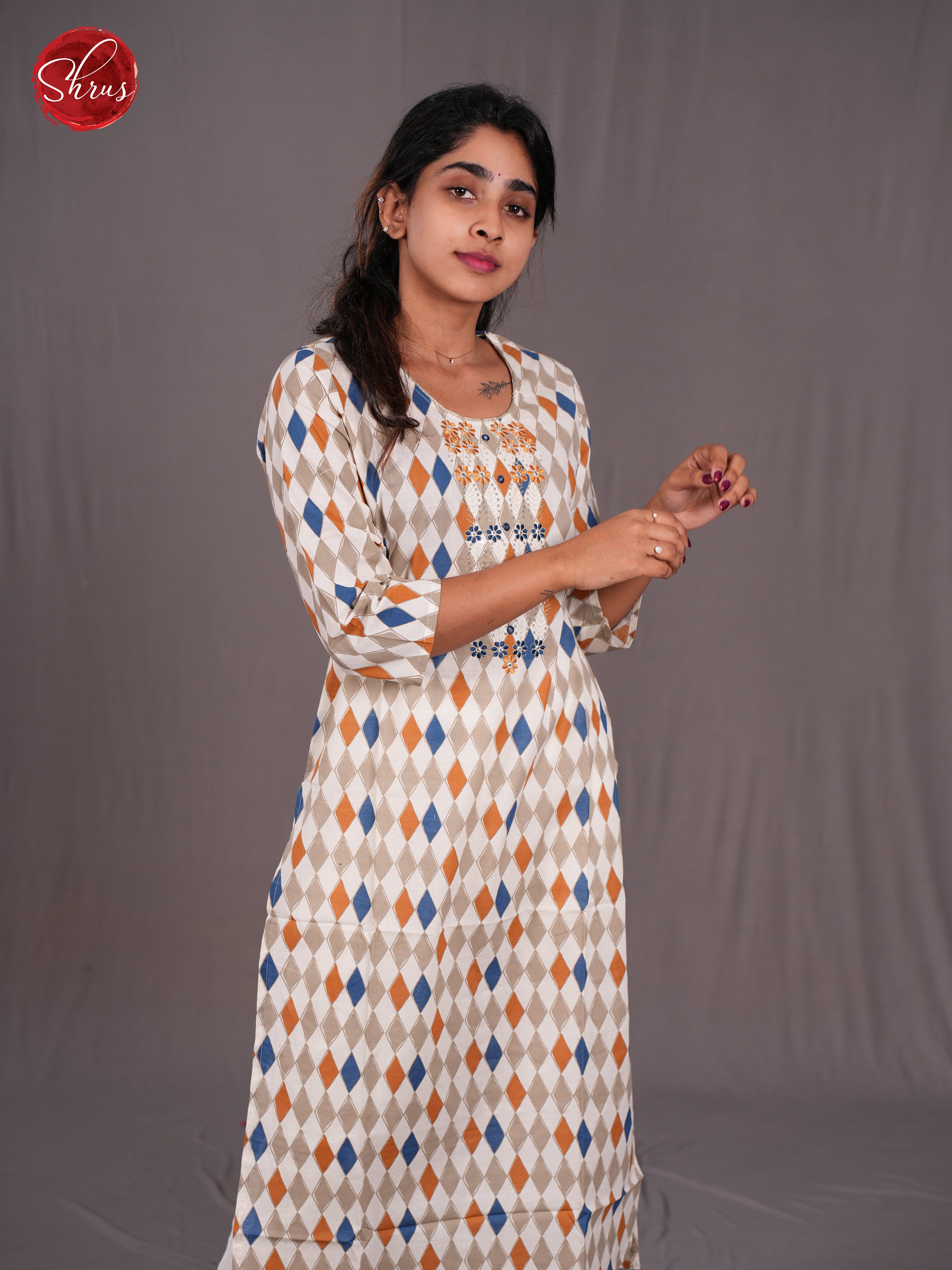 BIS16217 - Readymade Kurti - Shop on ShrusEternity.com