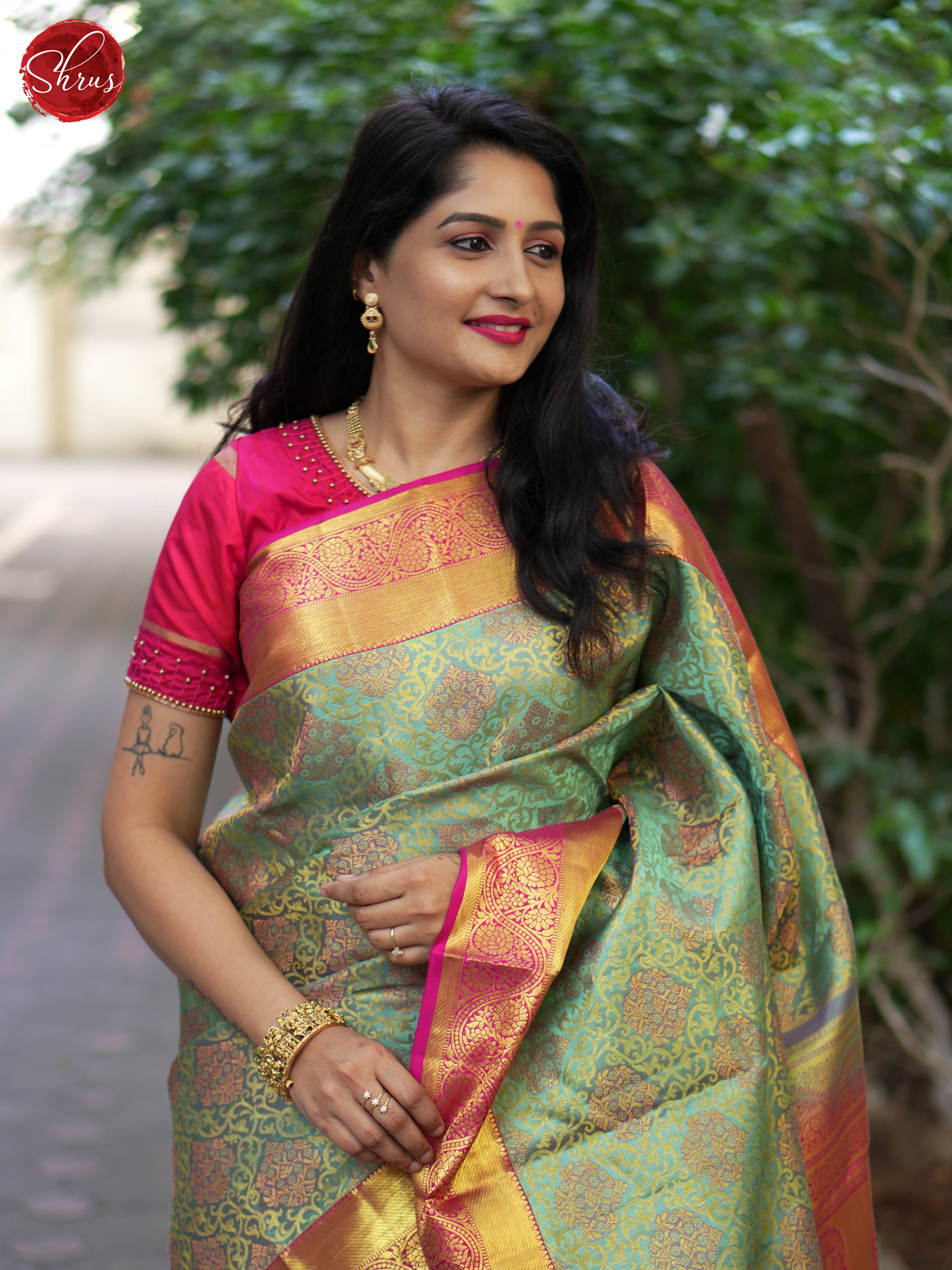 Green And Pink-Kanchipuram silk Saree - Shop on ShrusEternity.com