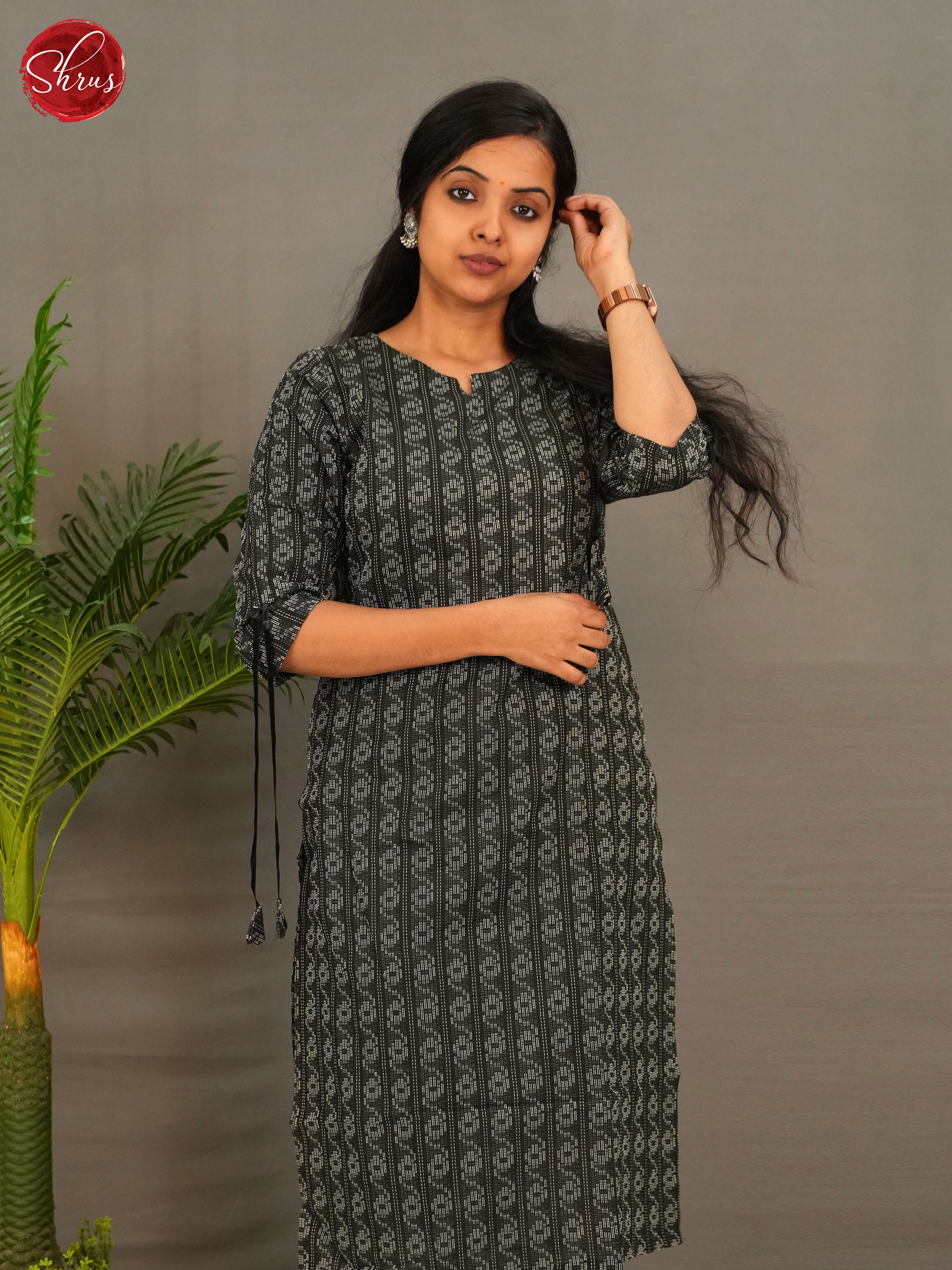 Black - Printed Casual Readymade Kurti - Shop on ShrusEternity.com