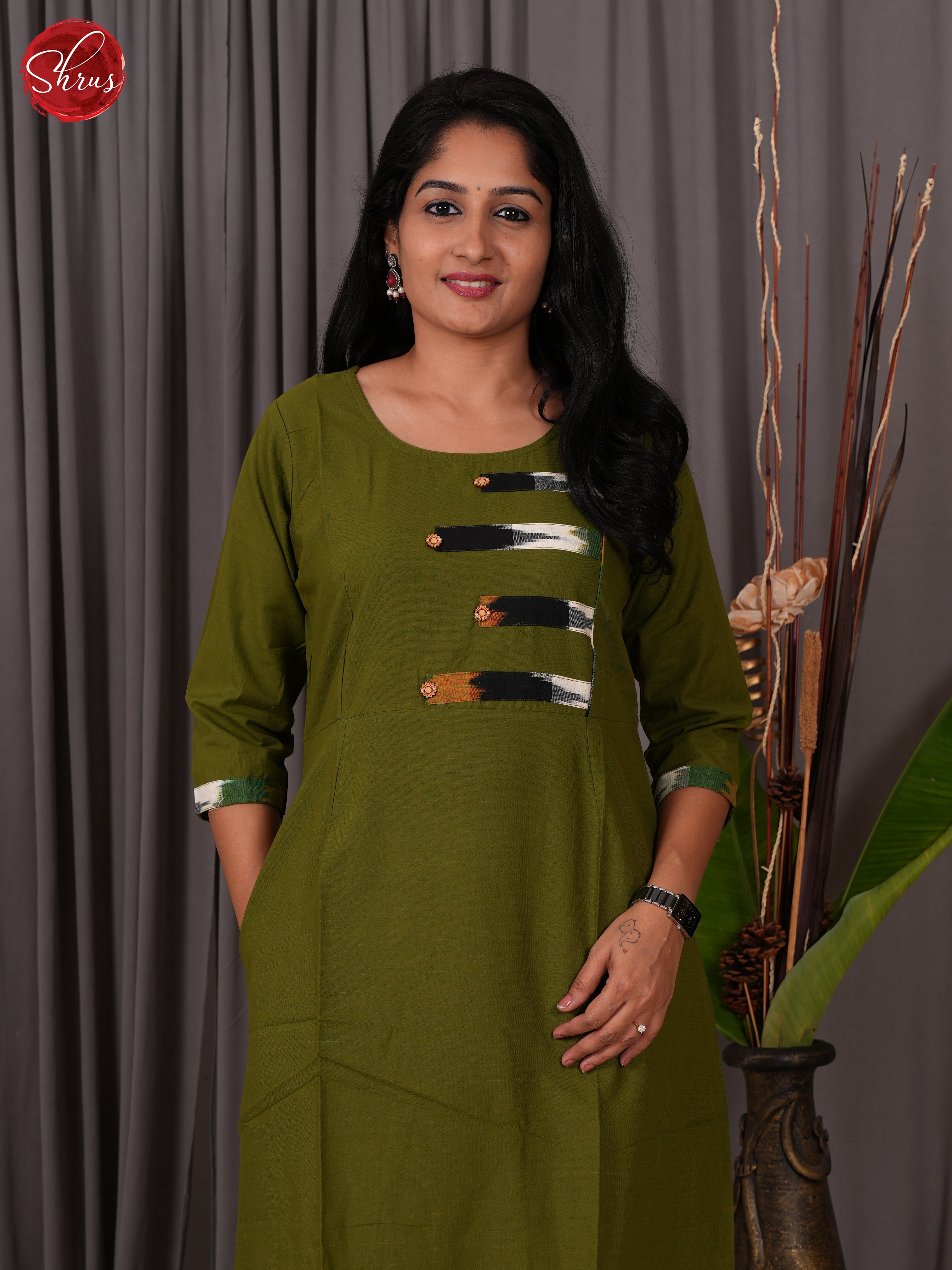 Green  -Readymade Kurti - Shop on ShrusEternity.com