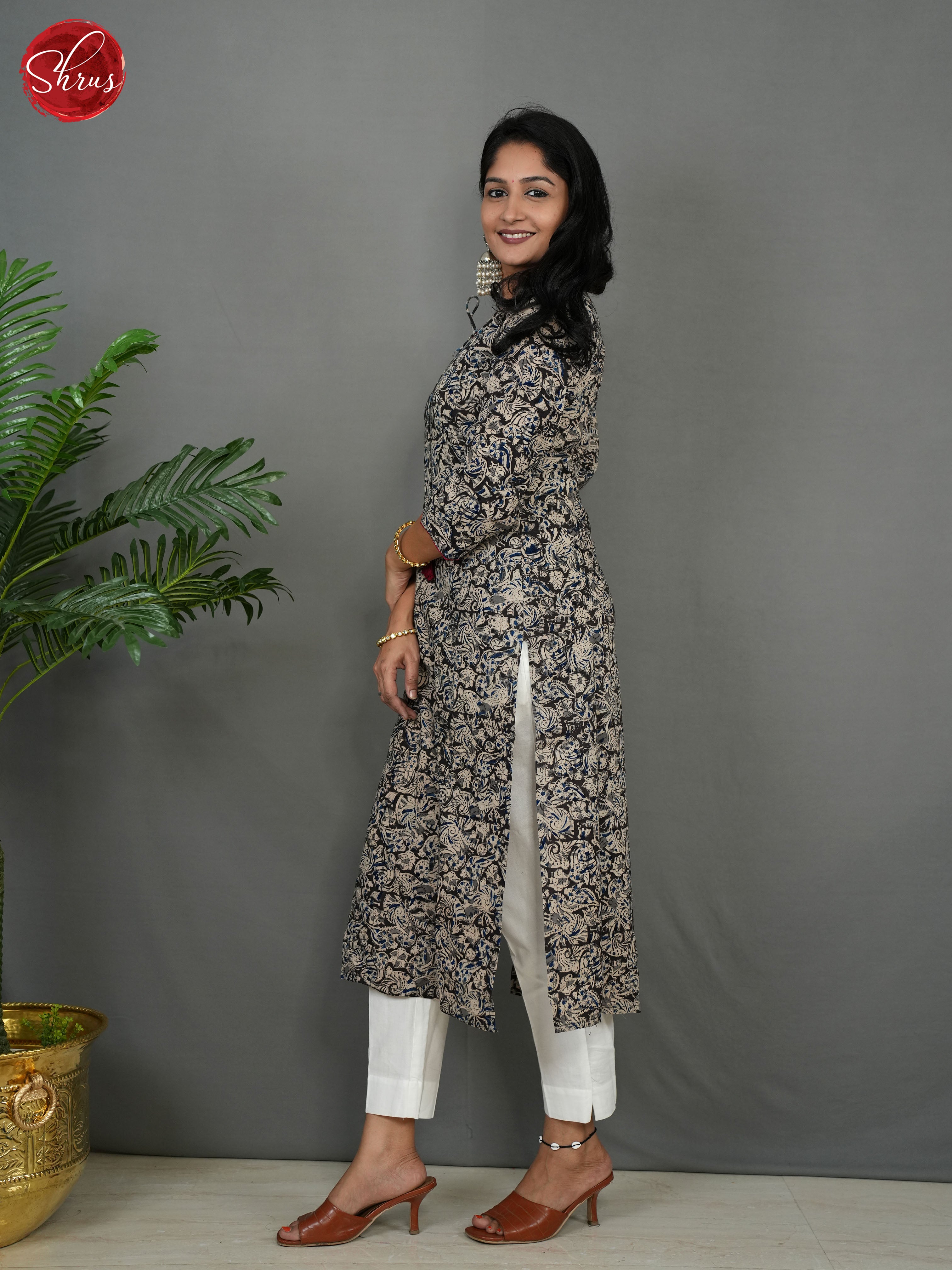 Black- Kalamkari printed  Readymade Kurti - Shop on ShrusEternity.com