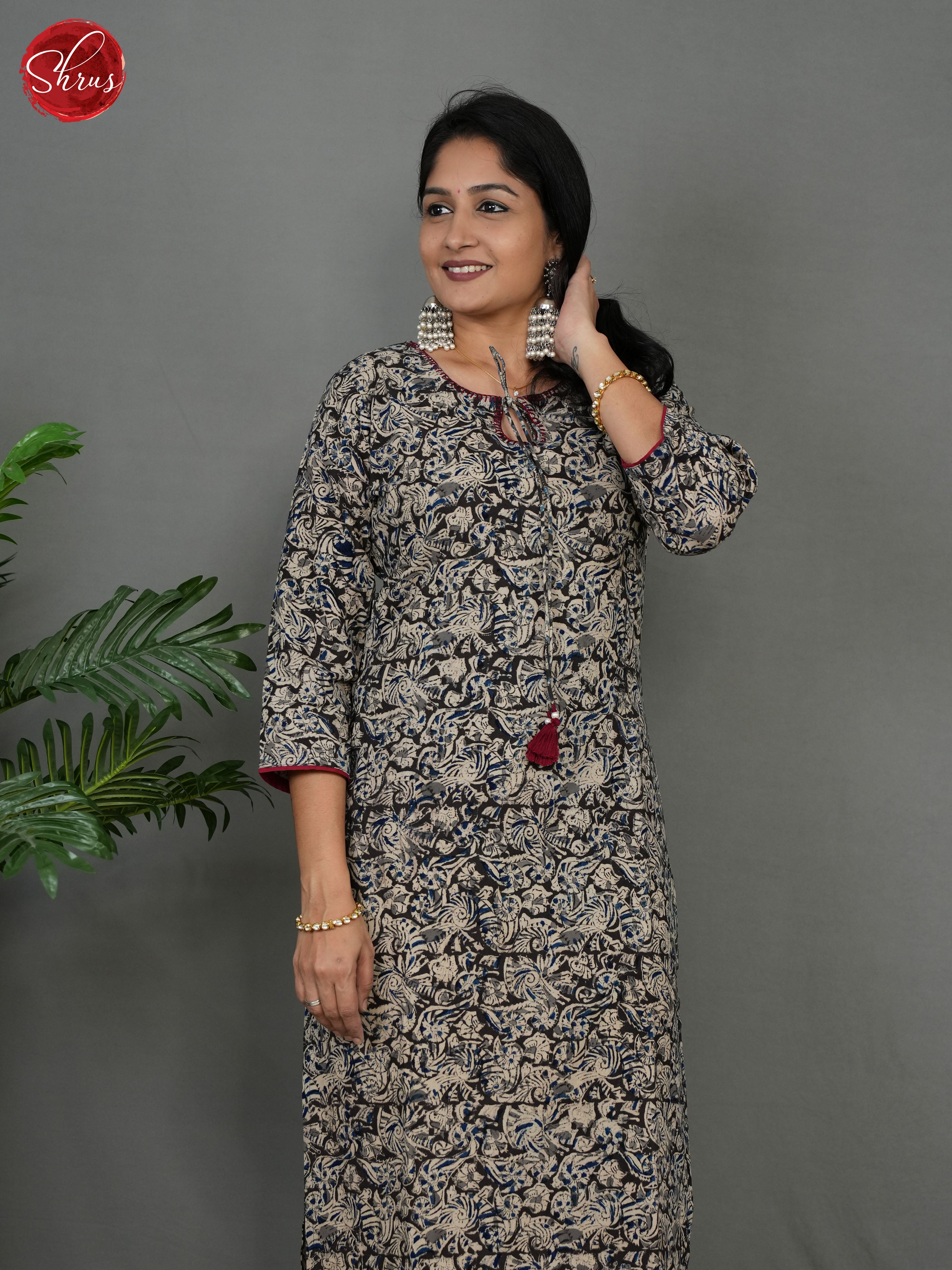 Black- Kalamkari printed  Readymade Kurti - Shop on ShrusEternity.com