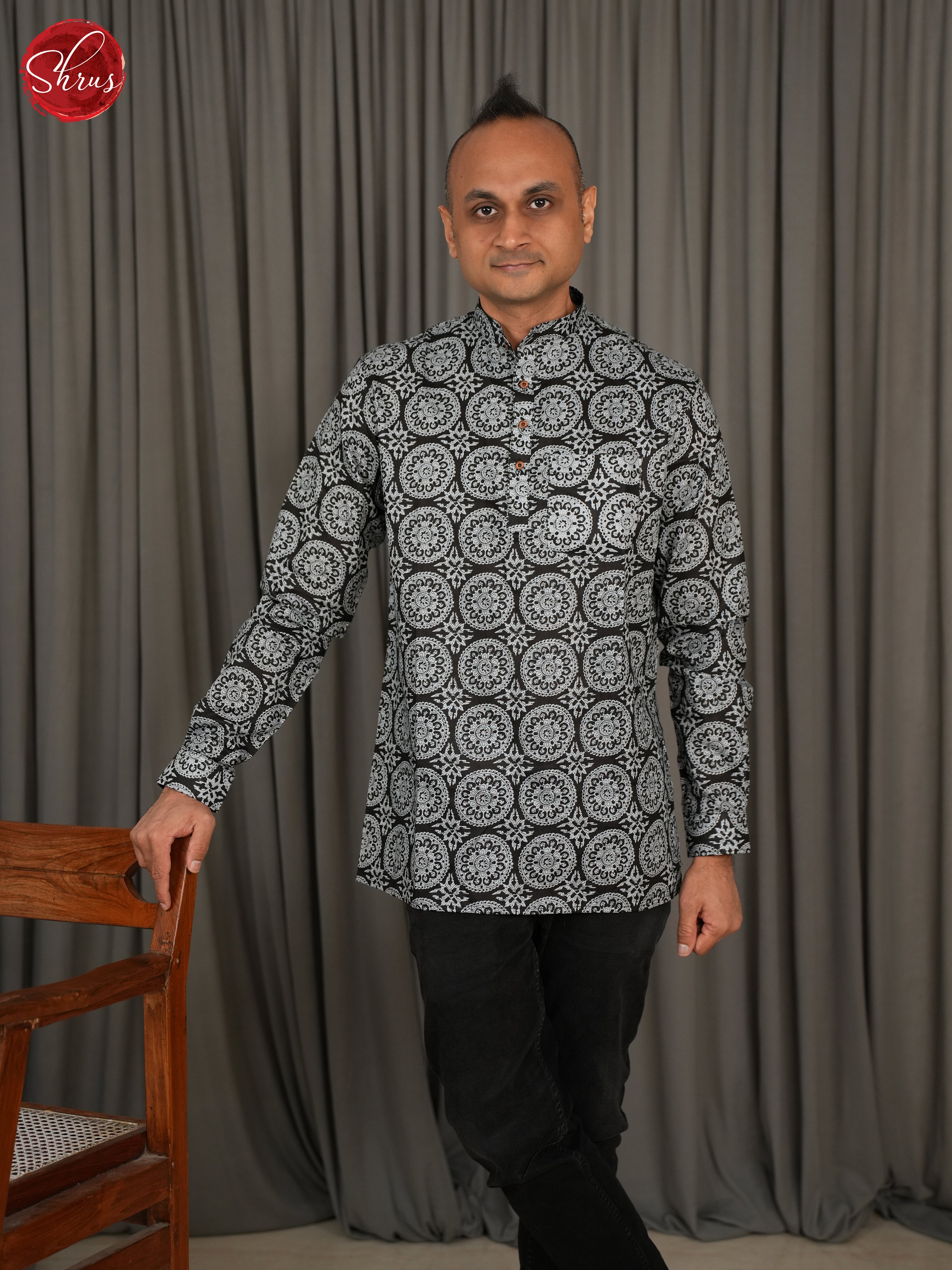 Black -Readymade Mens Kurta - Shop on ShrusEternity.com