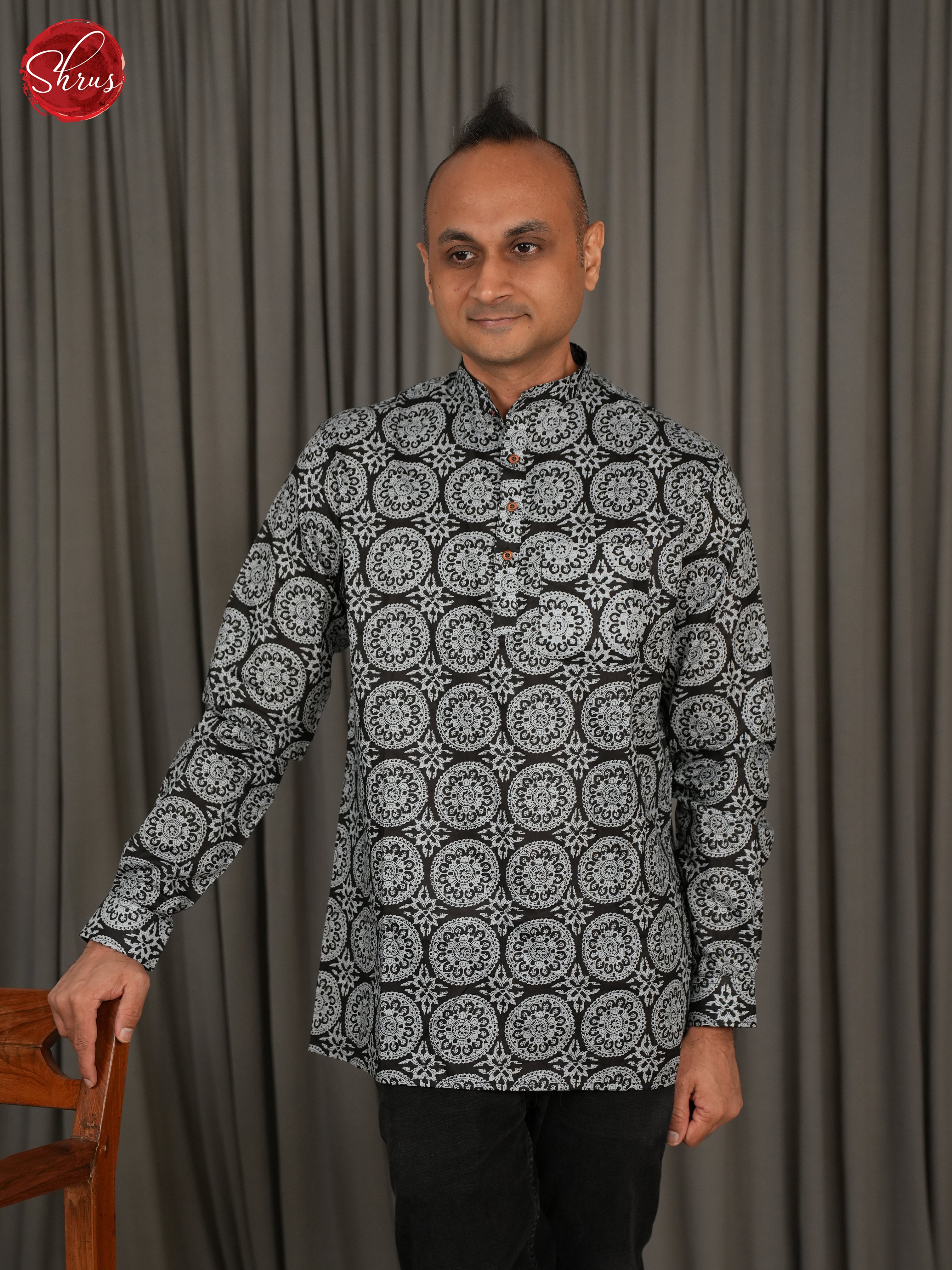 Black -Readymade Mens Kurta - Shop on ShrusEternity.com