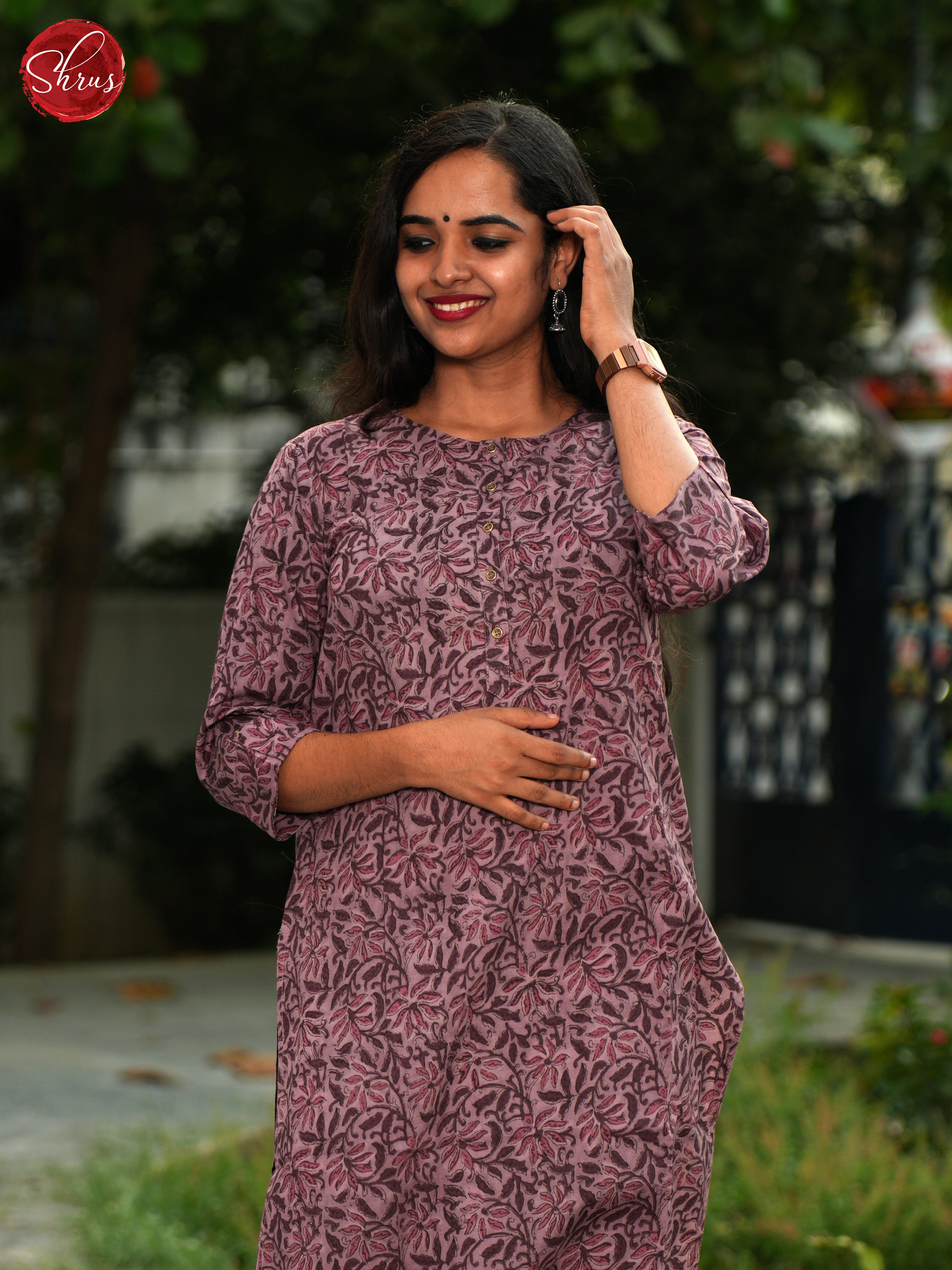 Onion Pink - Casual Readymade Kurti - Shop on ShrusEternity.com