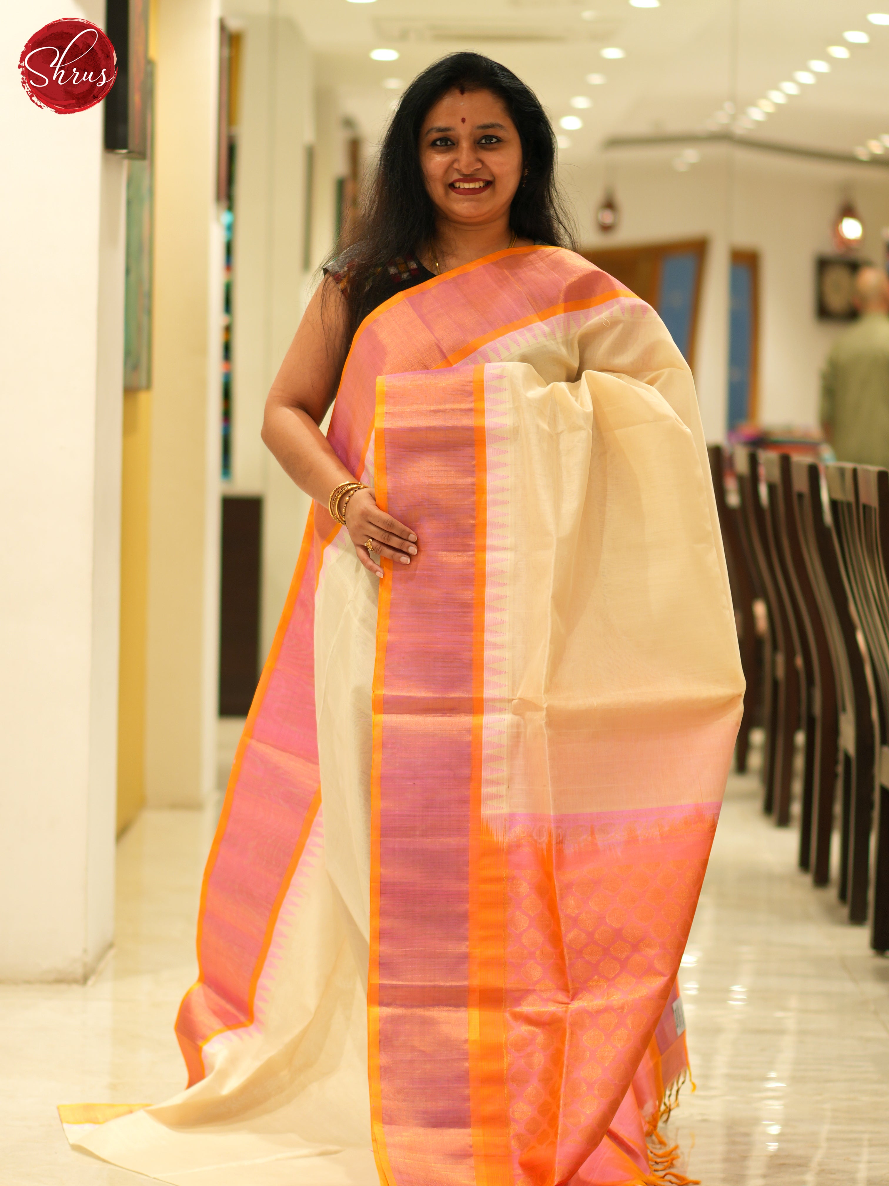 Cream And Pink-Silk cotton saree - Shop on ShrusEternity.com