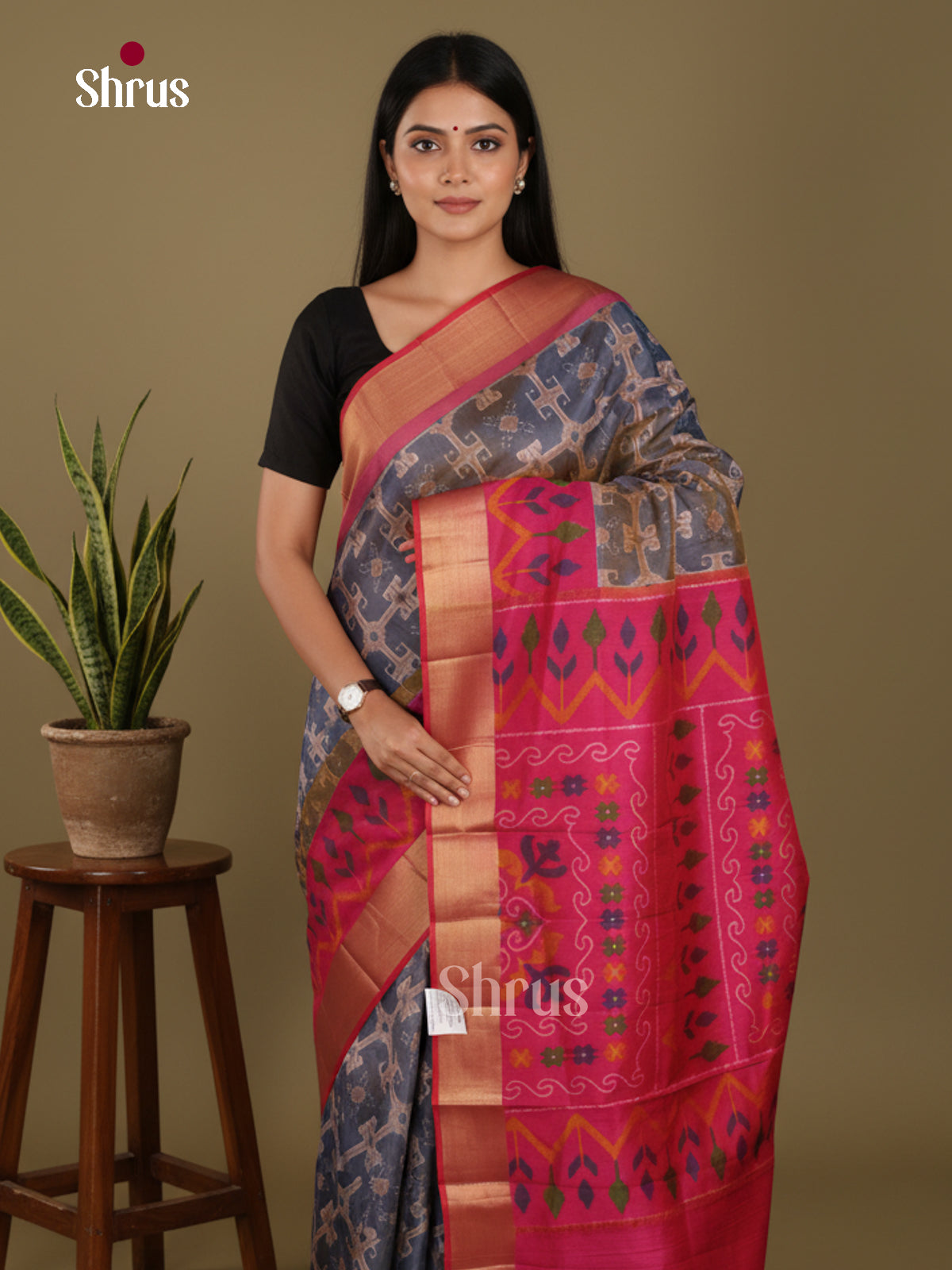 DLS01002 - Semi Patola Saree