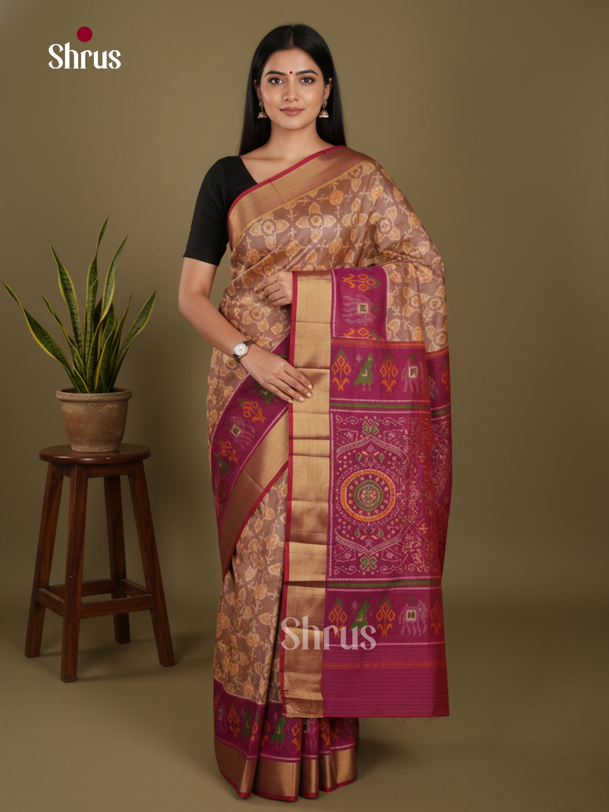 DLS01022 - Semi Patola Saree - Shop on Shrus.com