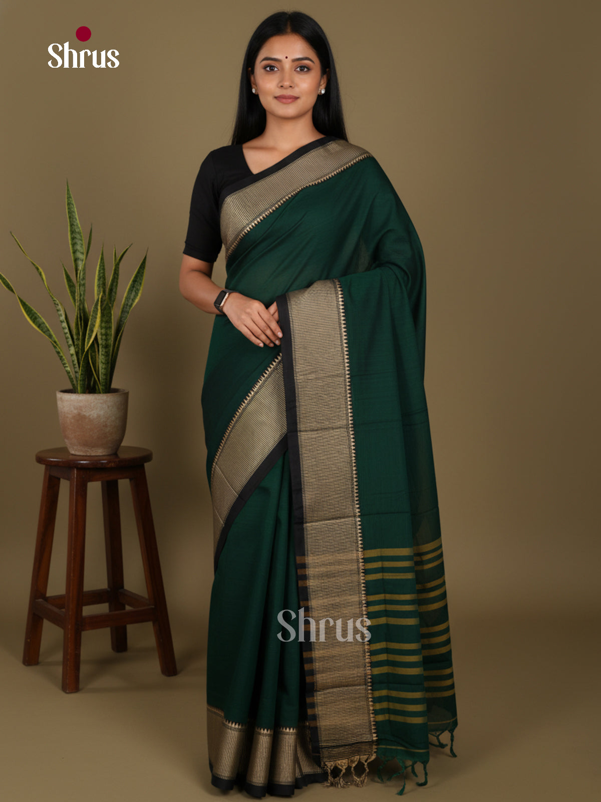 Green & Black- Narayanpet Cotton Saree - Shop on Shrus.com