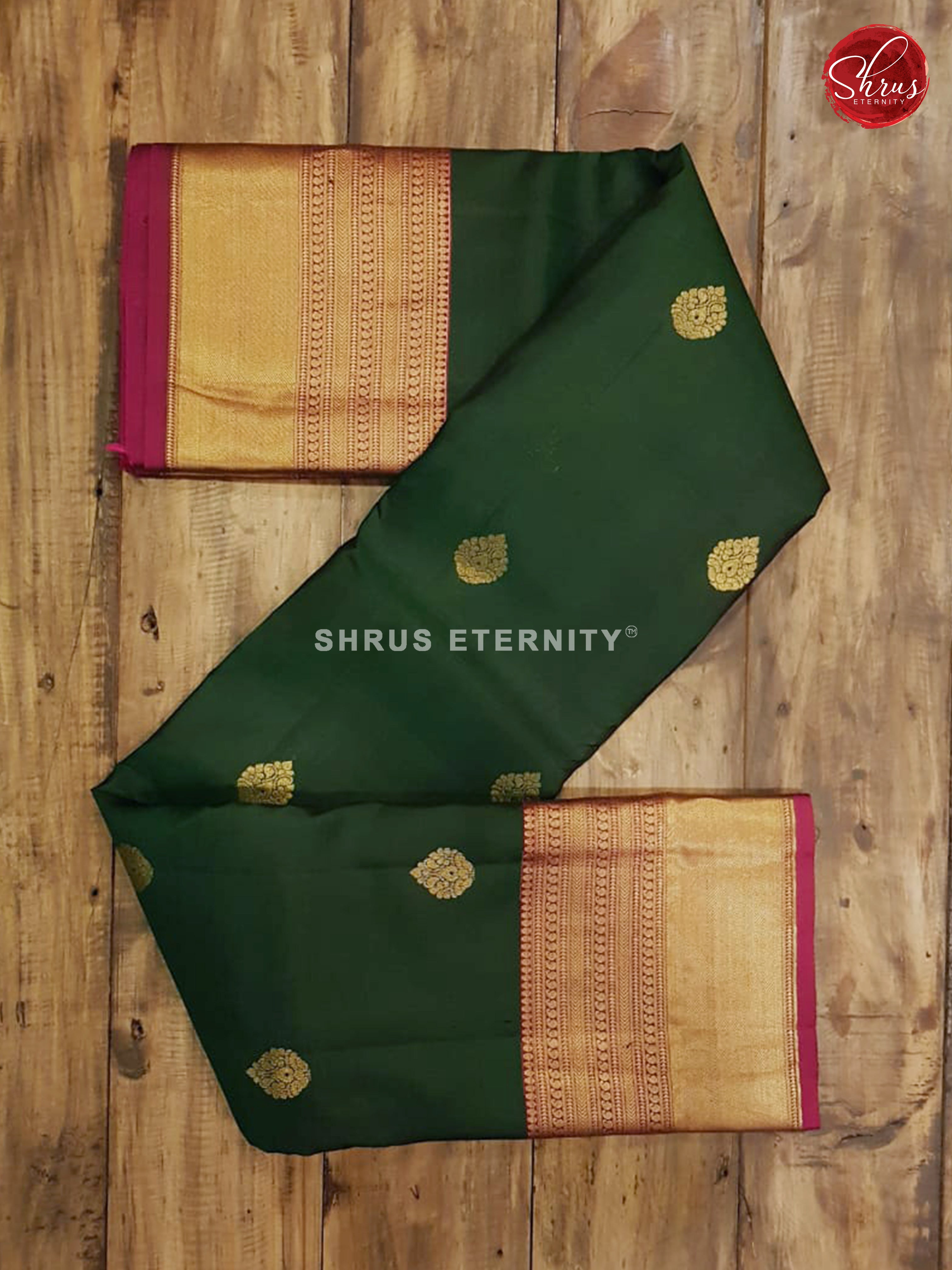Dark Green & Majenta  - Kanchipuram Silk - Shop on ShrusEternity.com